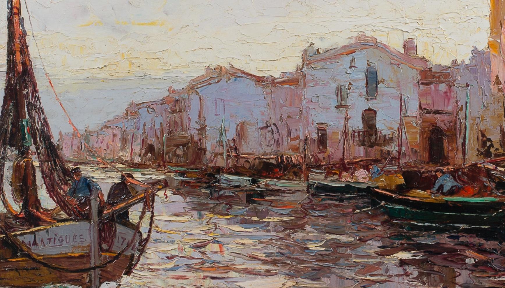 Martiques Französische Côte d'Azur Gemälde eines Hafens, eines Bootes und eines Fischers, lila (Grau), Landscape Painting, von Jacques Van Den Bussche