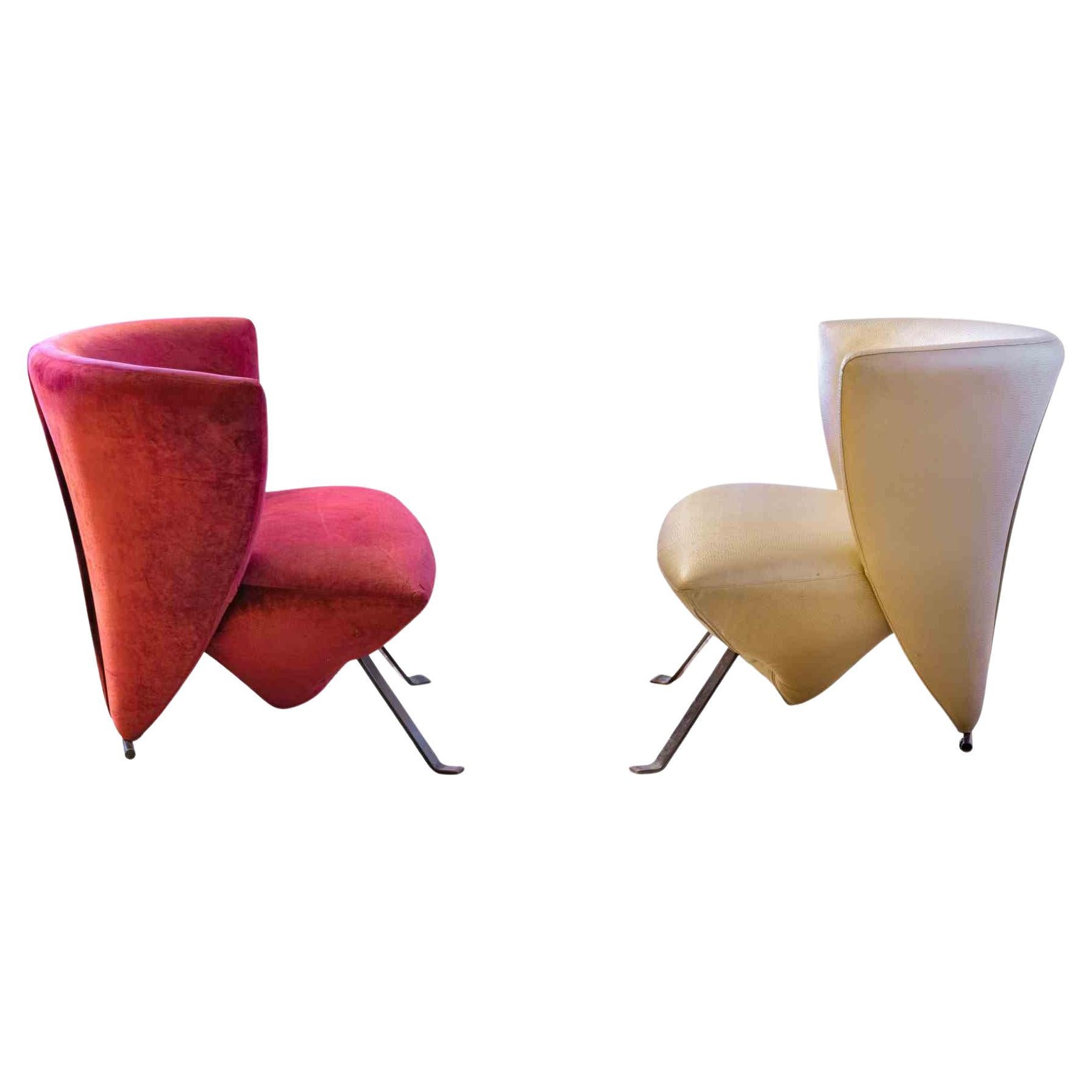 Le poltrone Jada sono un mobile di design originale realizzato nel 1960 da Sergio Saporiti.

Una coppia di poltrone realizzate in velluto e pelle. Di colore giallo e rosso

Ottime condizioni, a parte qualche piccolo foro sul sedile in velluto.