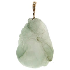 Jade 14 Karat Yellow Gold Diamonds Pendant Necklace