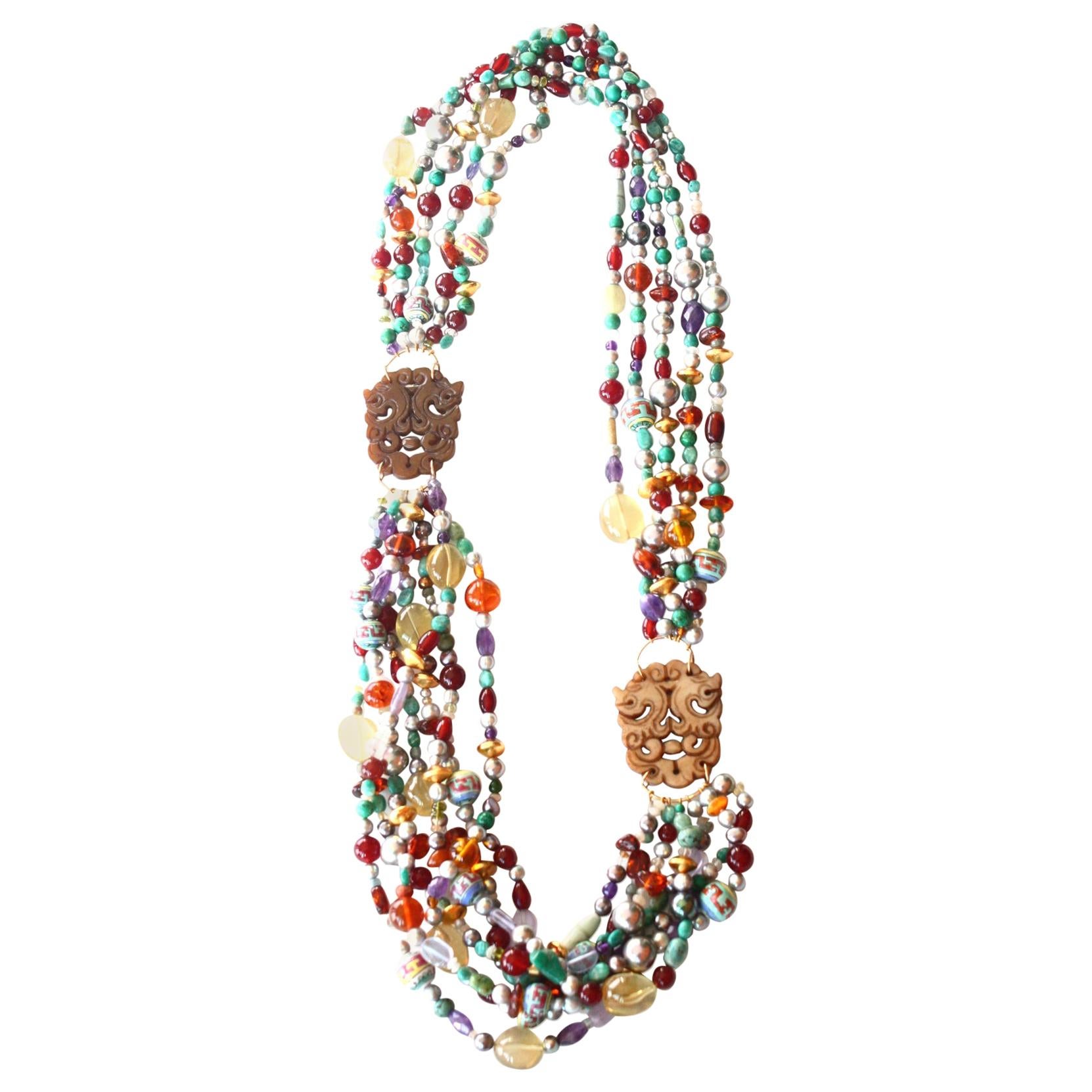 Long collier d'antiquités en jade, améthyste ambrée et éléments en jade sculpté