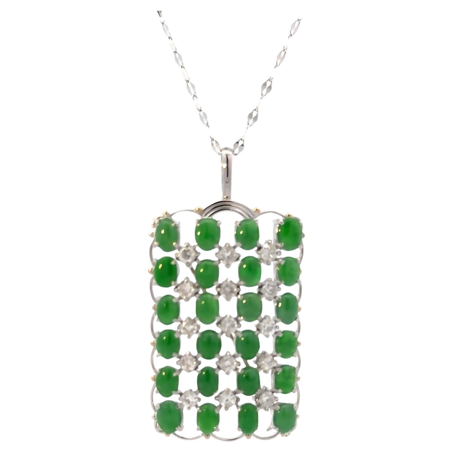 Broche/Colgante de jade y diamantes en oro de 18 quilates