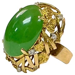 Anillo de Cóctel de Jade y Diamantes en Oro Amarillo de 14K