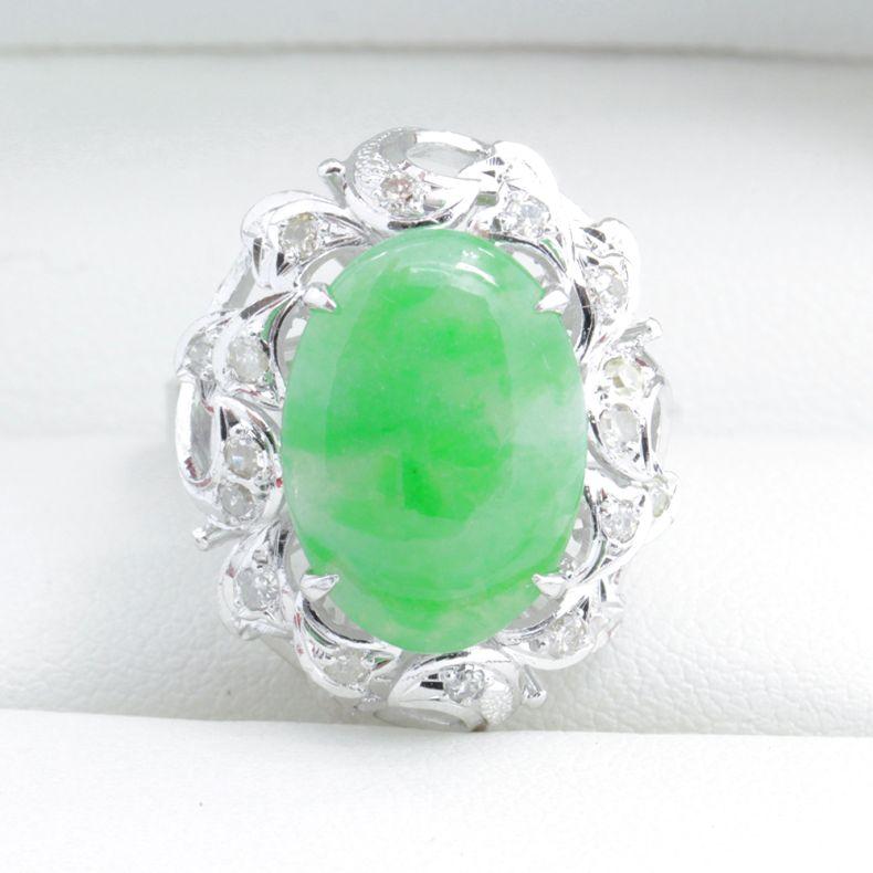 Jade and Diamond Cocktail ring in White Gold For Sale 2