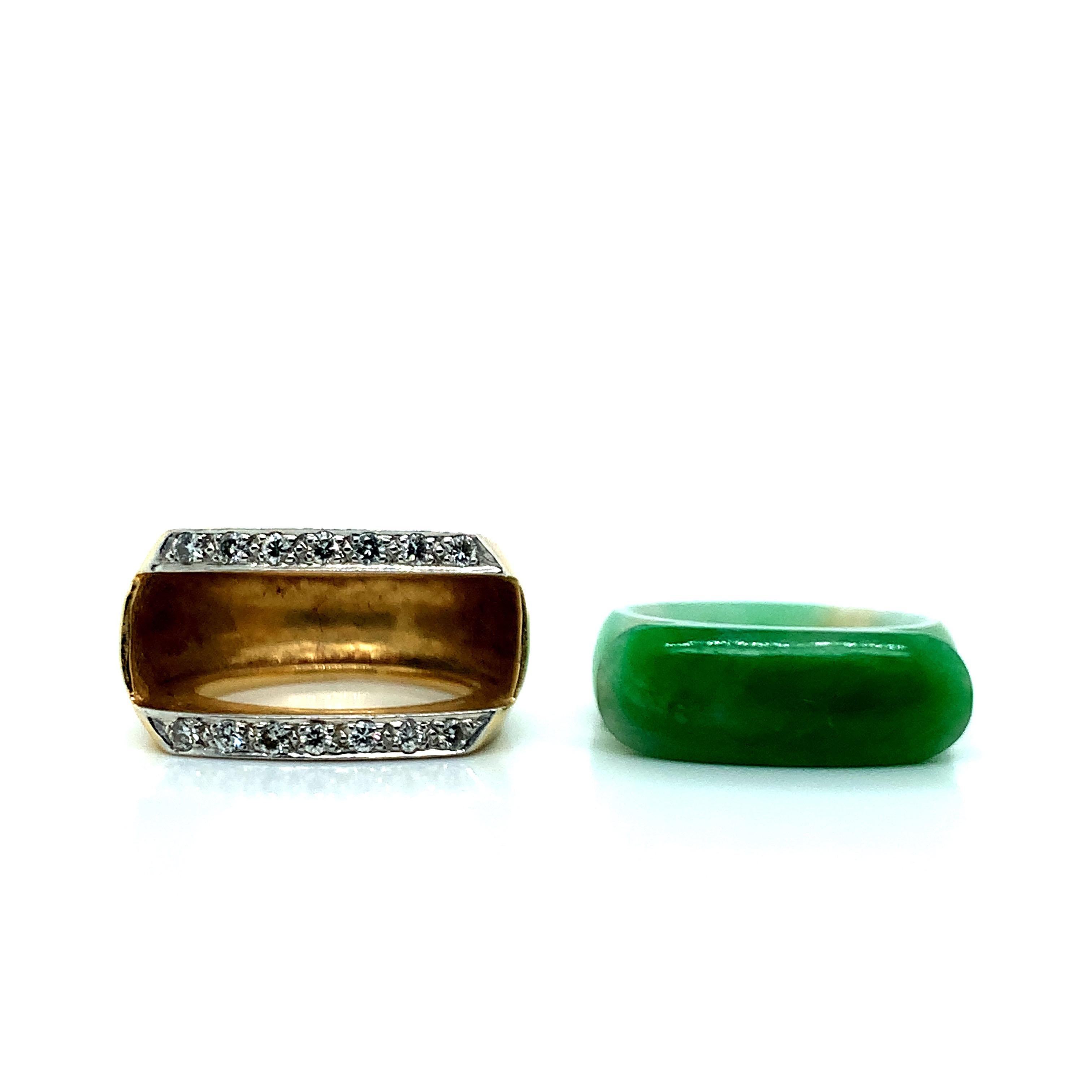 Jade and Diamond Gold Ring In Excellent Condition For Sale In New York, NY