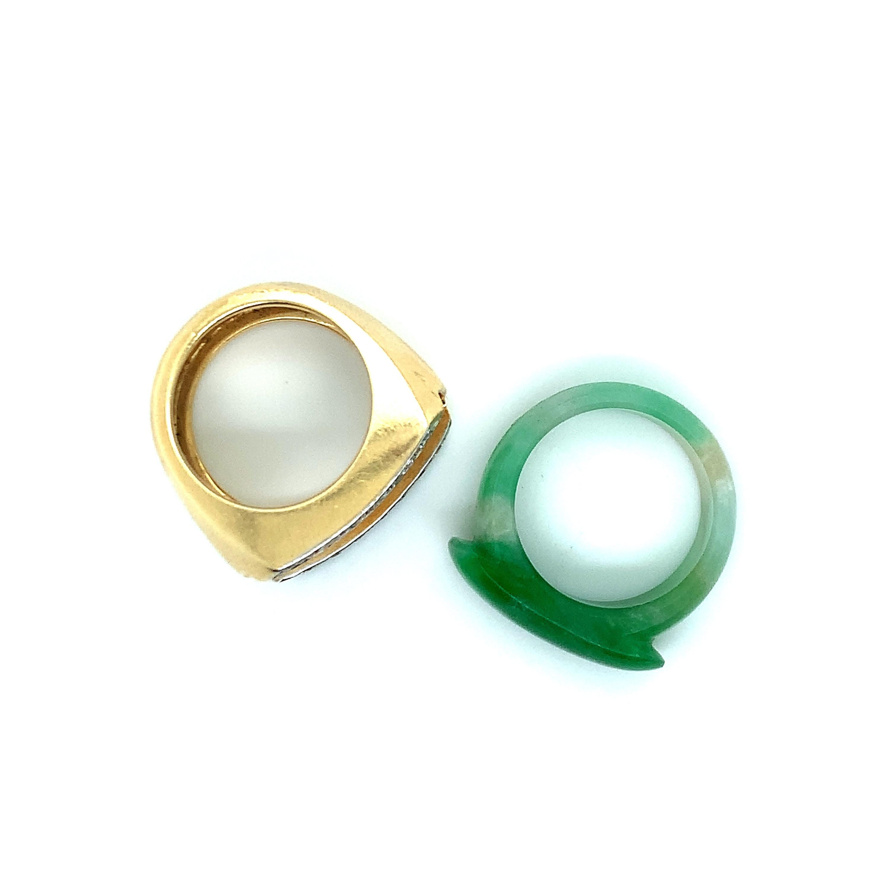 Women's or Men's Jade and Diamond Gold Ring For Sale