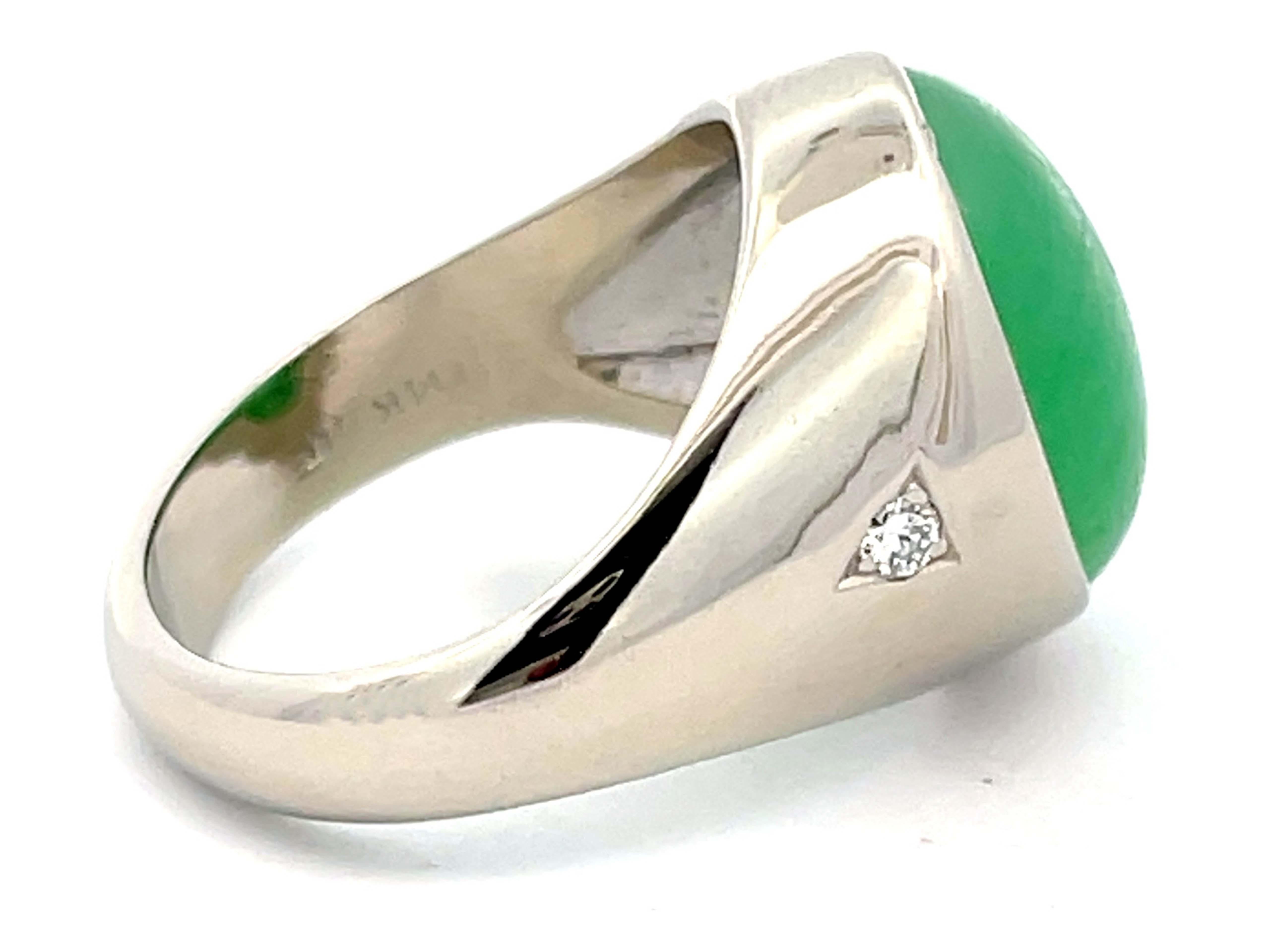 Modern Jade and Diamond High Polish Finish Ring in 14k White Gold For Sale