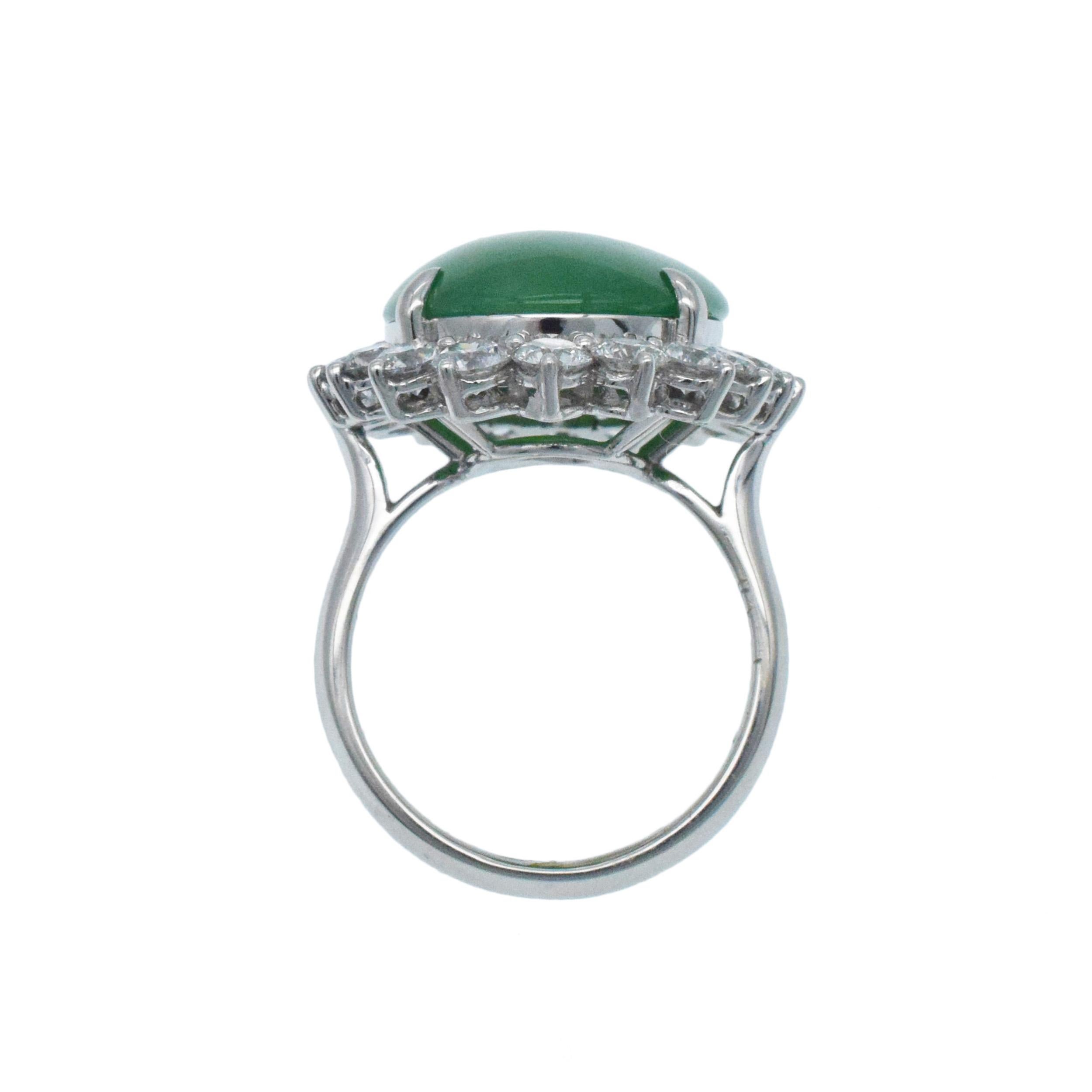 Anello di giada e diamanti  Platino in vendita 2