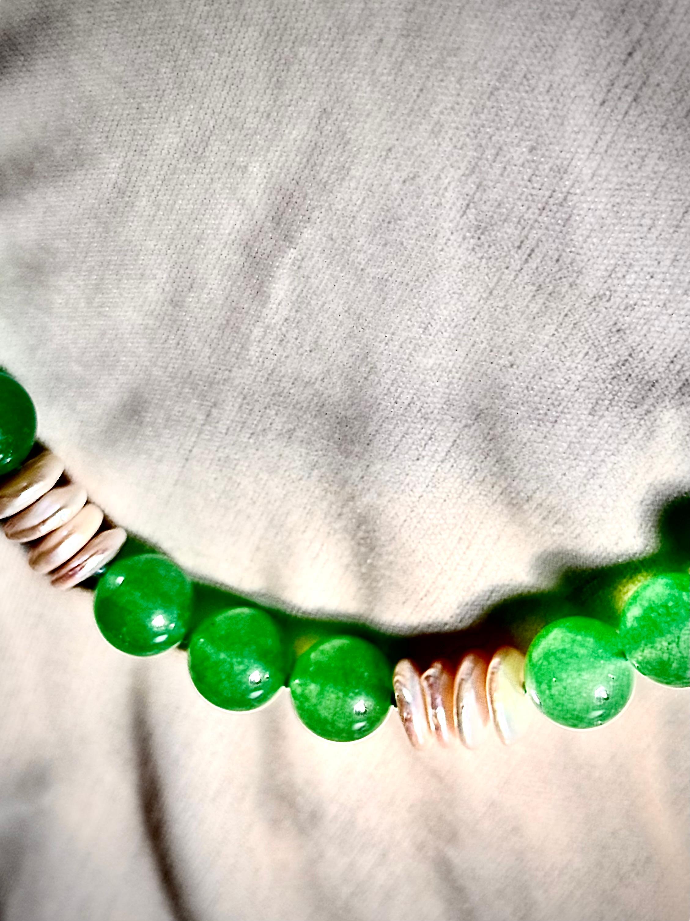 Mixed Cut Jade and pearl necklace For Sale