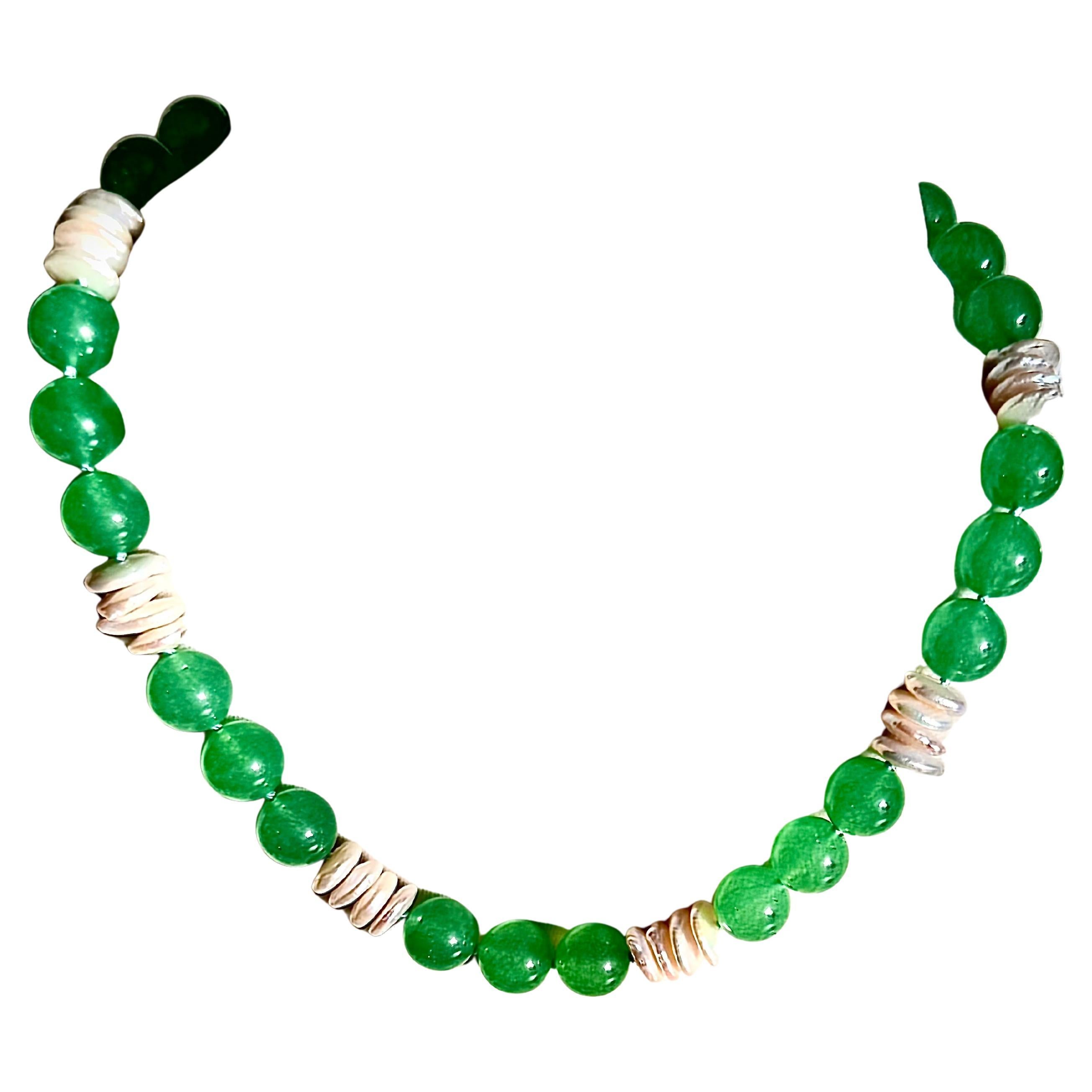 Jade and pearl necklace For Sale