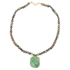 Jade and Tahitian Freshwater Pearl 18 Karat Yellow Gold Necklace