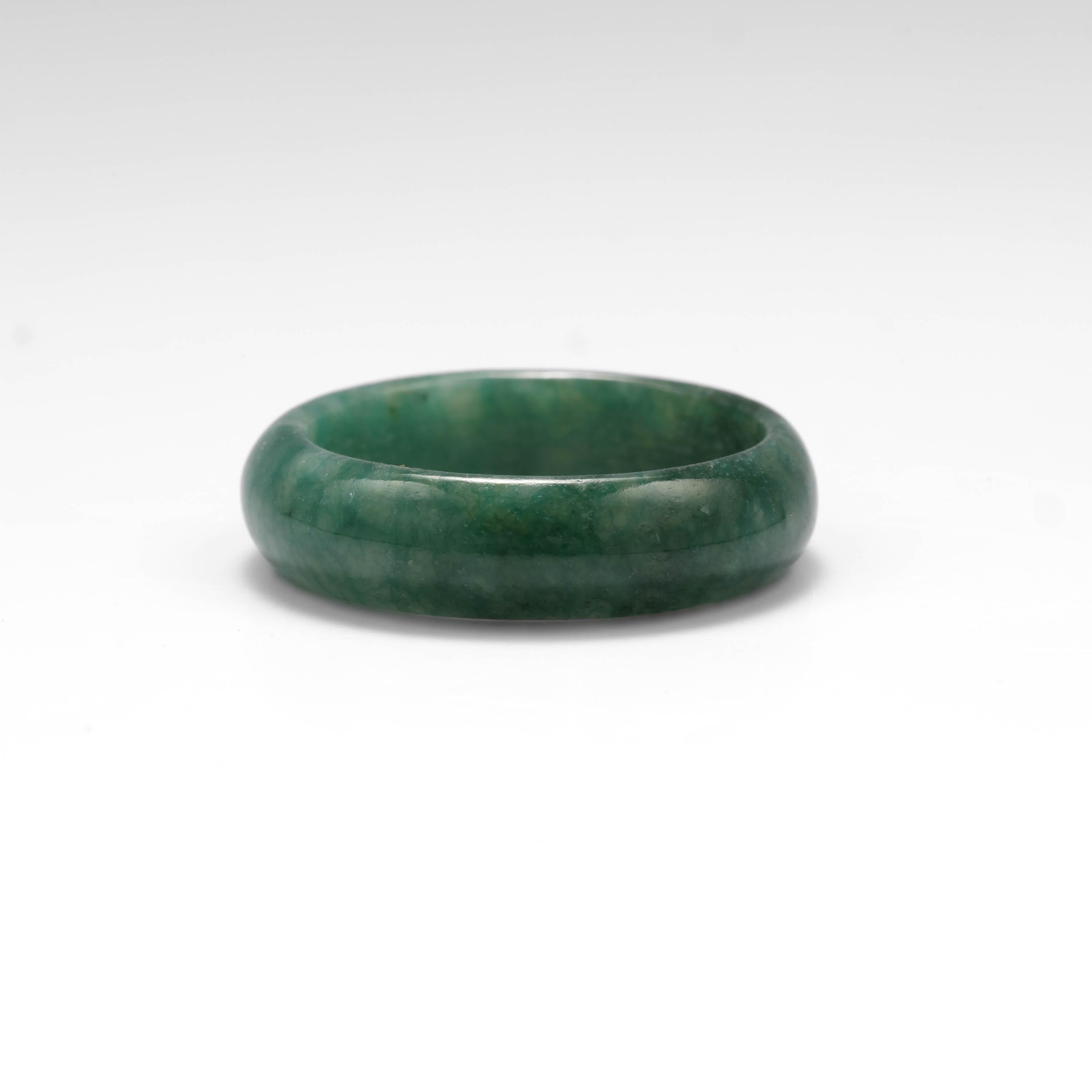 Round Cut Jade Band Ring Hand Carved Certified Untreated Size 9 For Sale