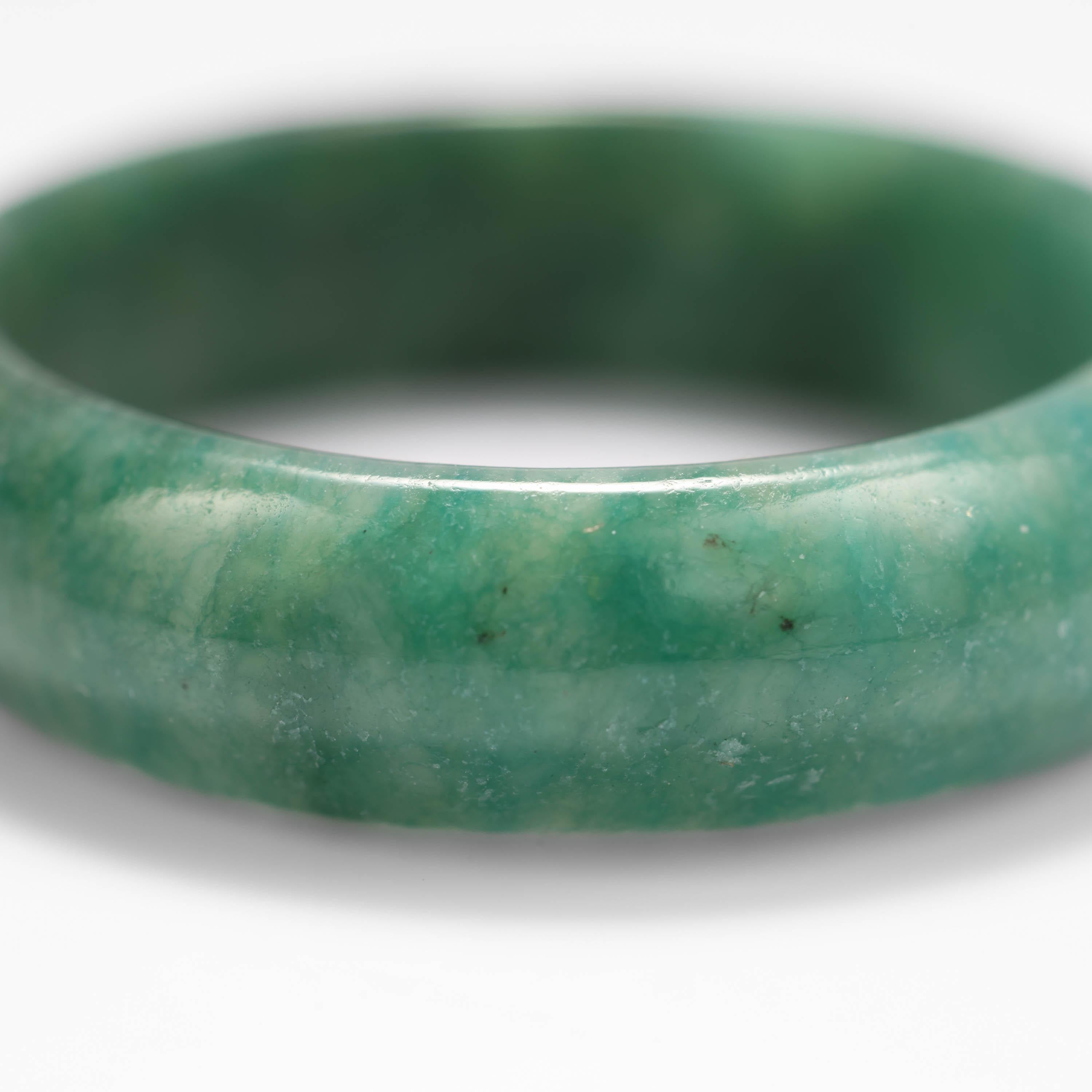 Round Cut Jade Band Ring Hand Carved Certified Untreated Size 9 For Sale