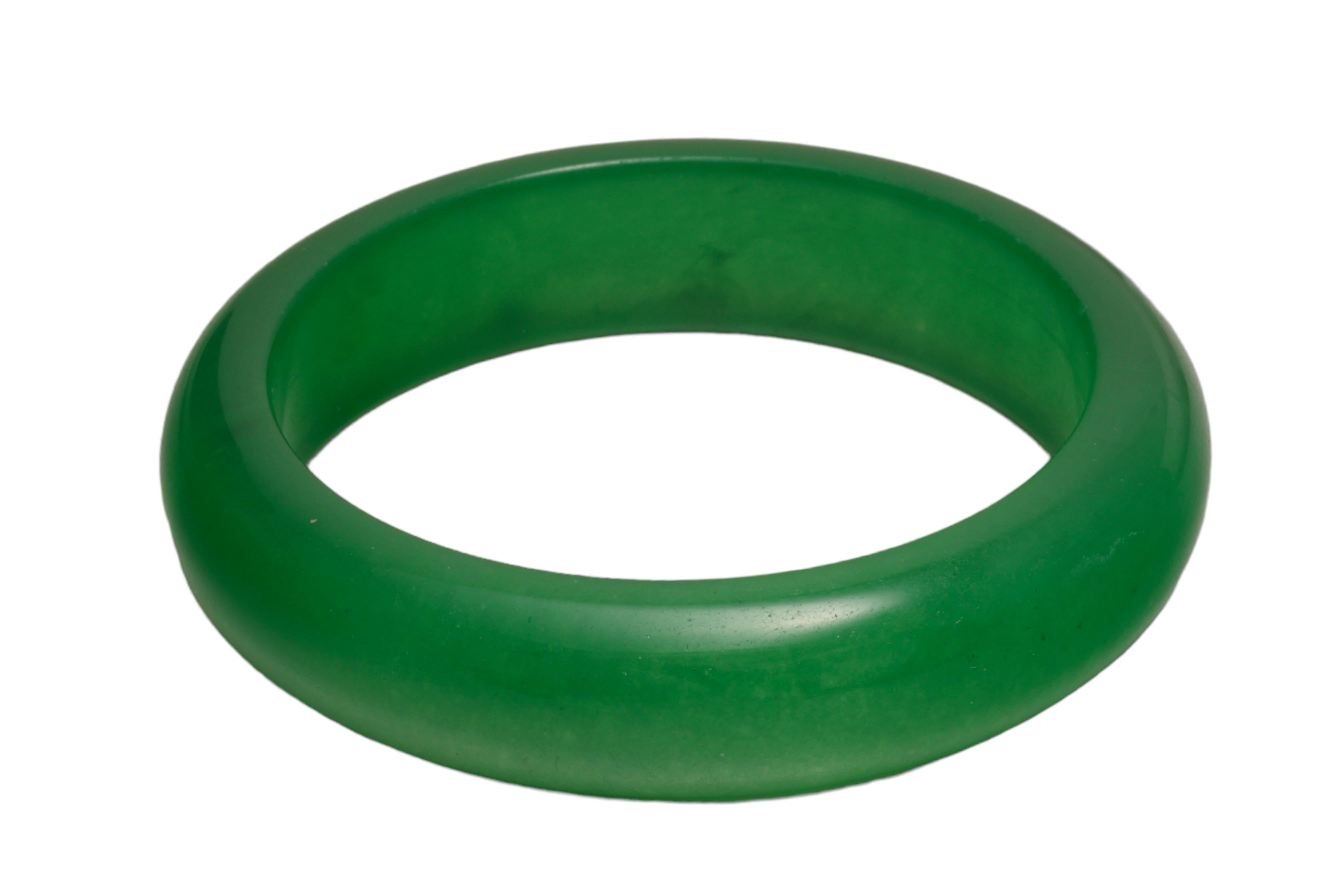 Bangle di giada di grado A, colore verde intenso in vendita 4