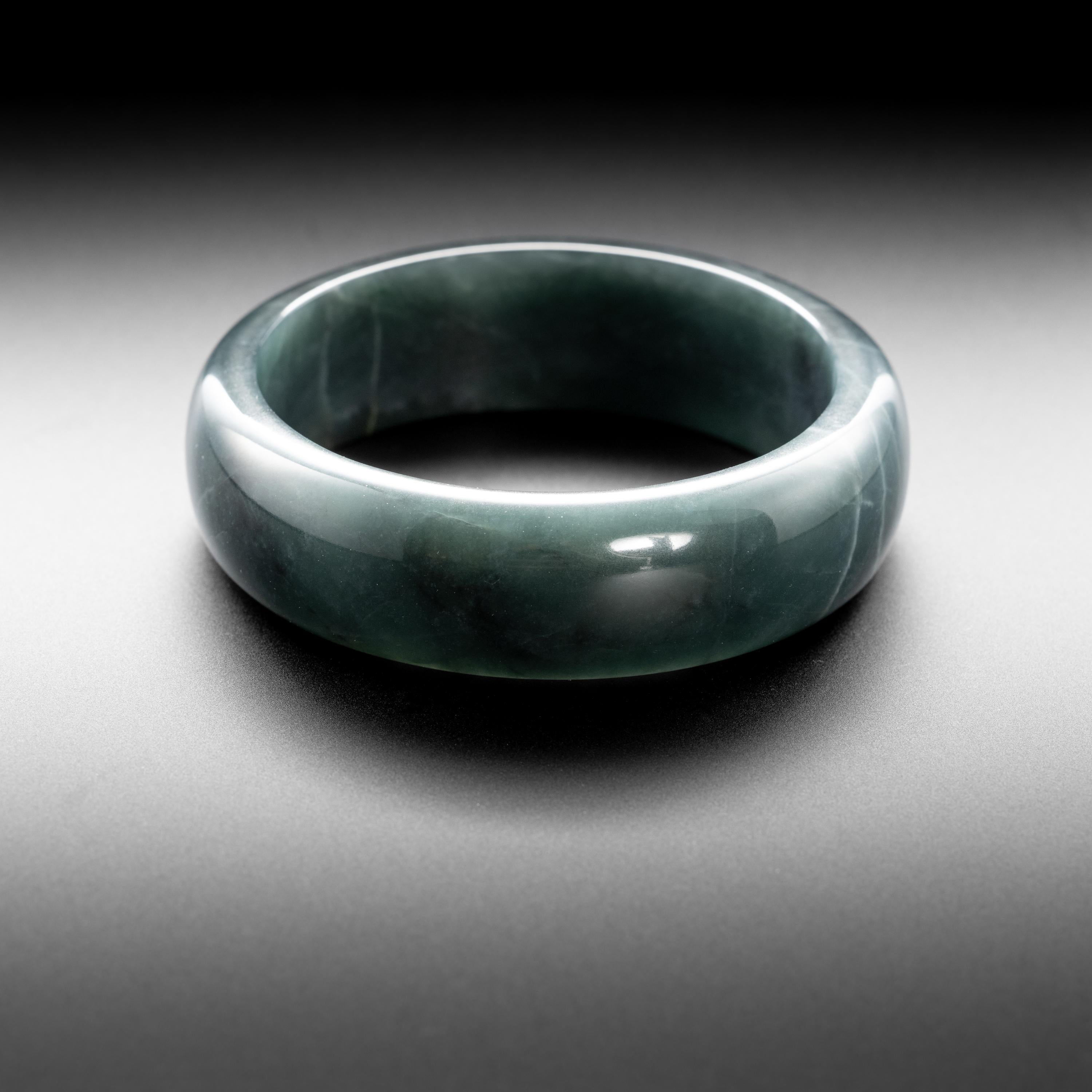 blue jade bangle
