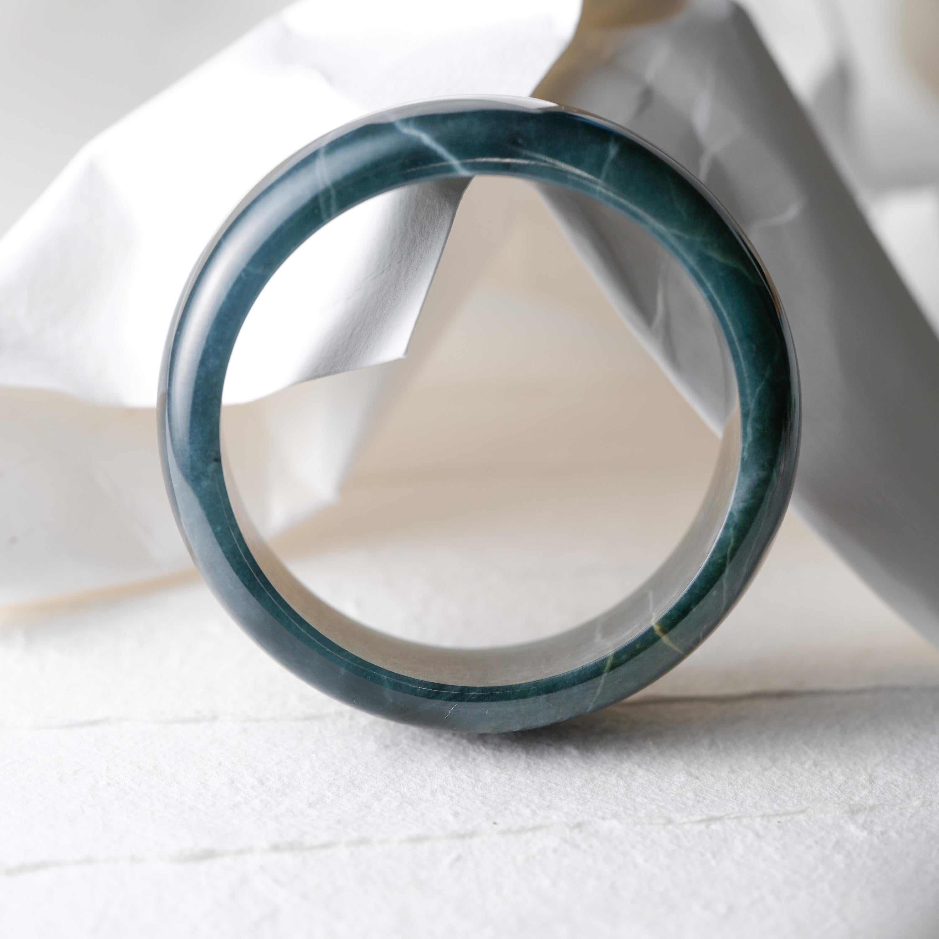 Bracelet jonc en jade certifié non traité du Guatemala XL 70 mm de diamètre en vente 6