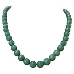 Collana di perle di giada vintage