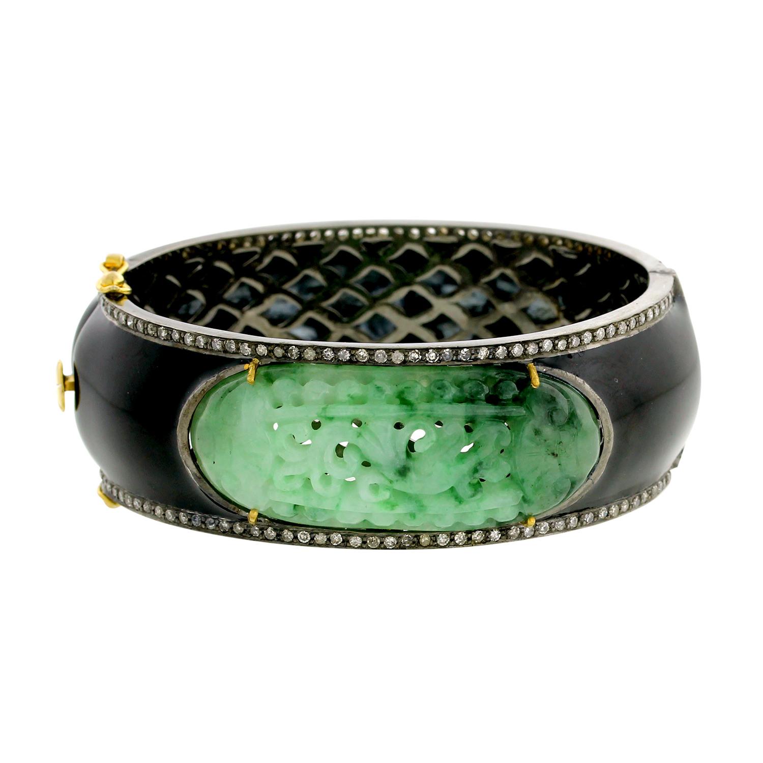 Jade Black Enamel Bangle in Silver with Diamonds In New Condition In New York, NY