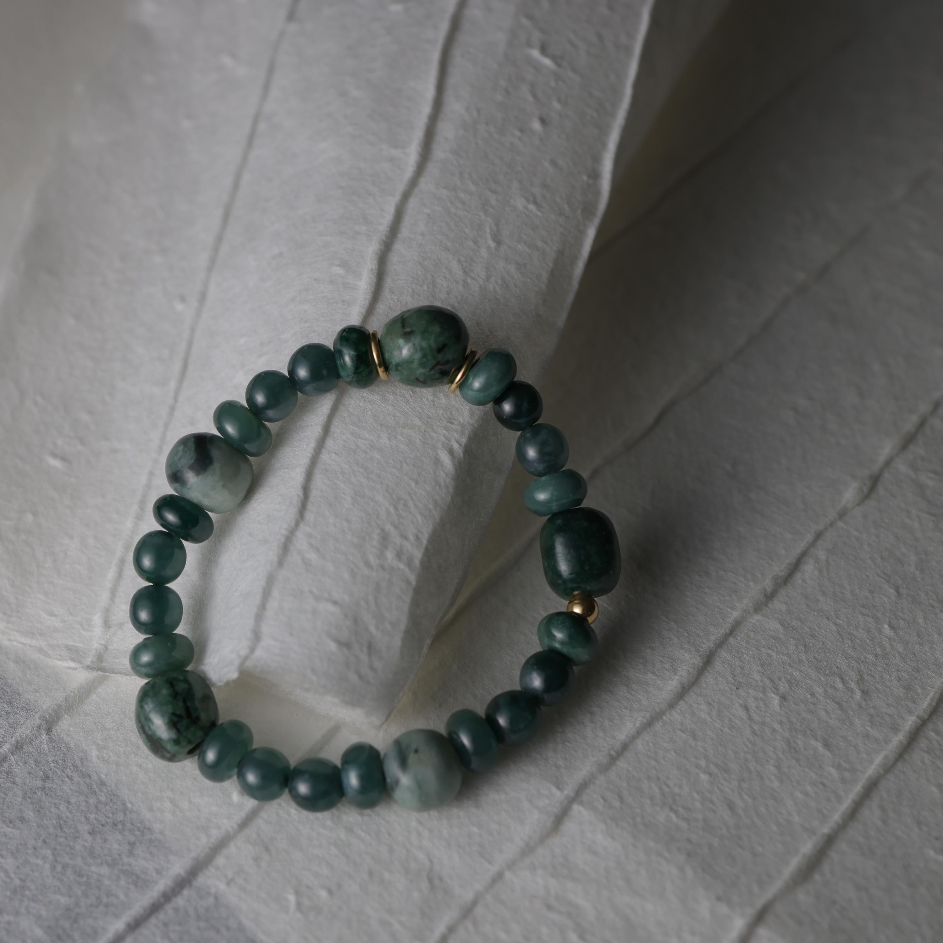 Jade Bracelet Guatemalan Jadeite Jade, 18K, Beaded Stretch, 7 3/4