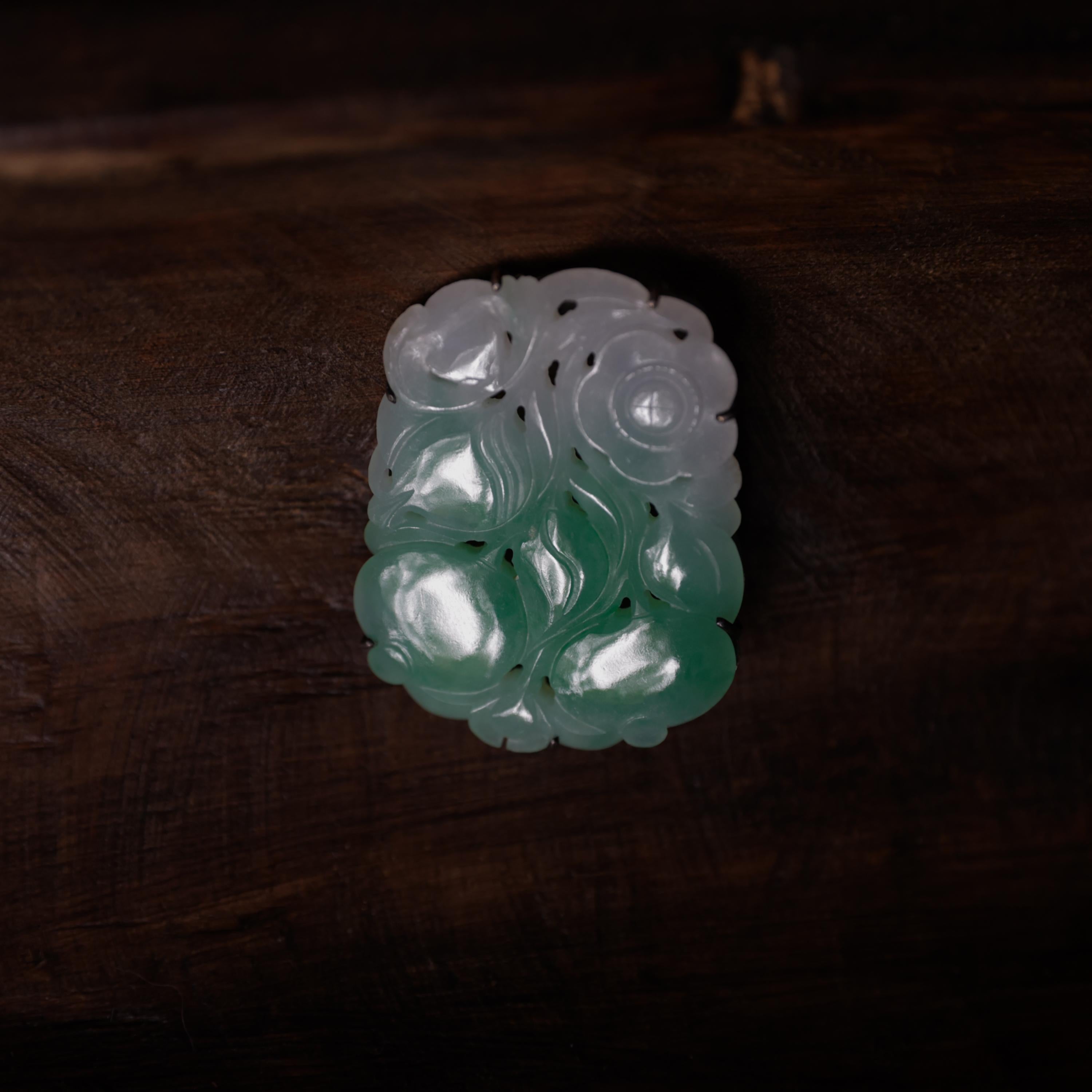 Women's or Men's Jade Brooch Moss on Snow Art Deco, Silver, Untreated, Certified For Sale