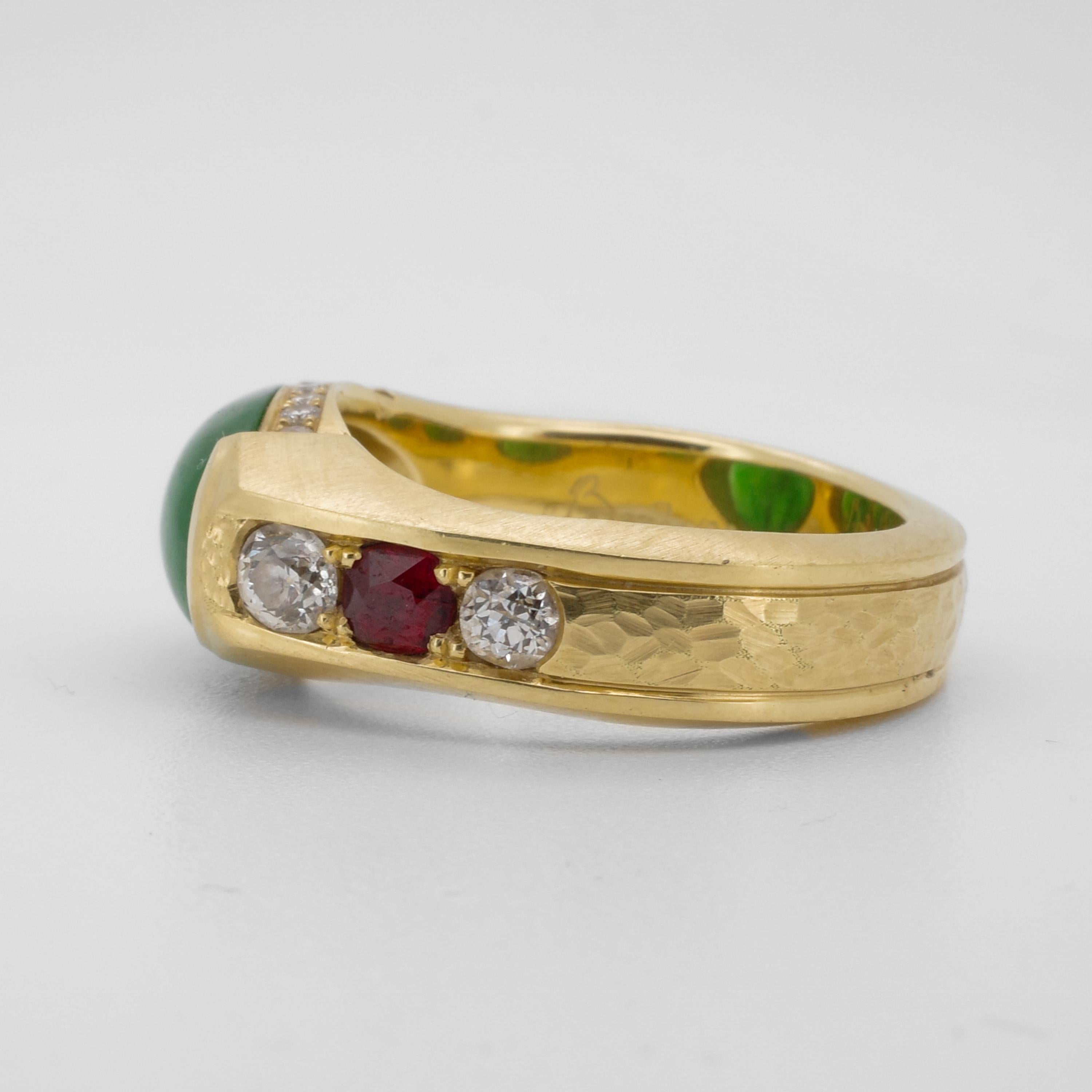 Jadeit Jade-Ring Smaragdgrün, Rubine, Diamanten, 18k, zertifiziert und unbehandelt im Angebot 9