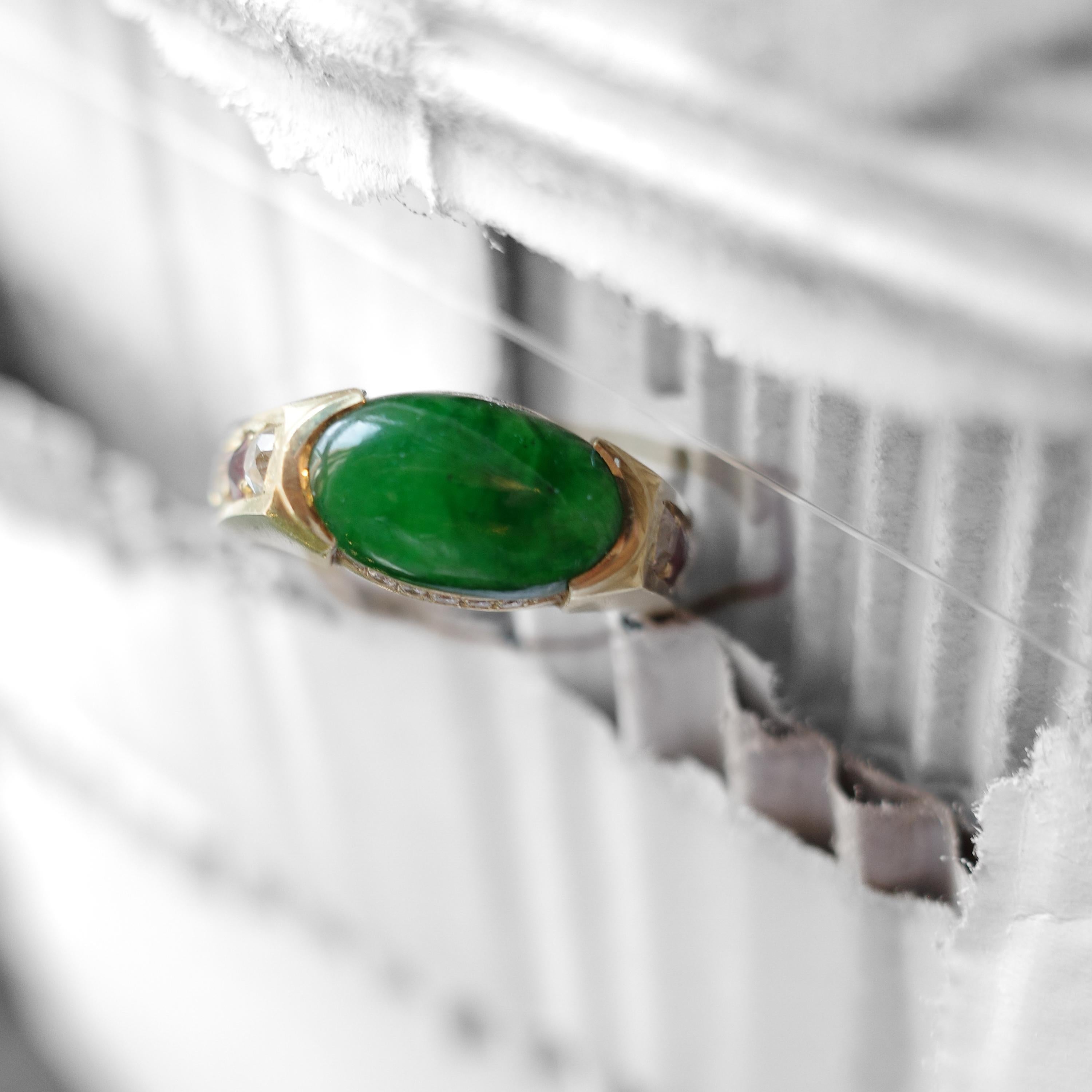 Jadeit Jade-Ring Smaragdgrün, Rubine, Diamanten, 18k, zertifiziert und unbehandelt im Angebot 13