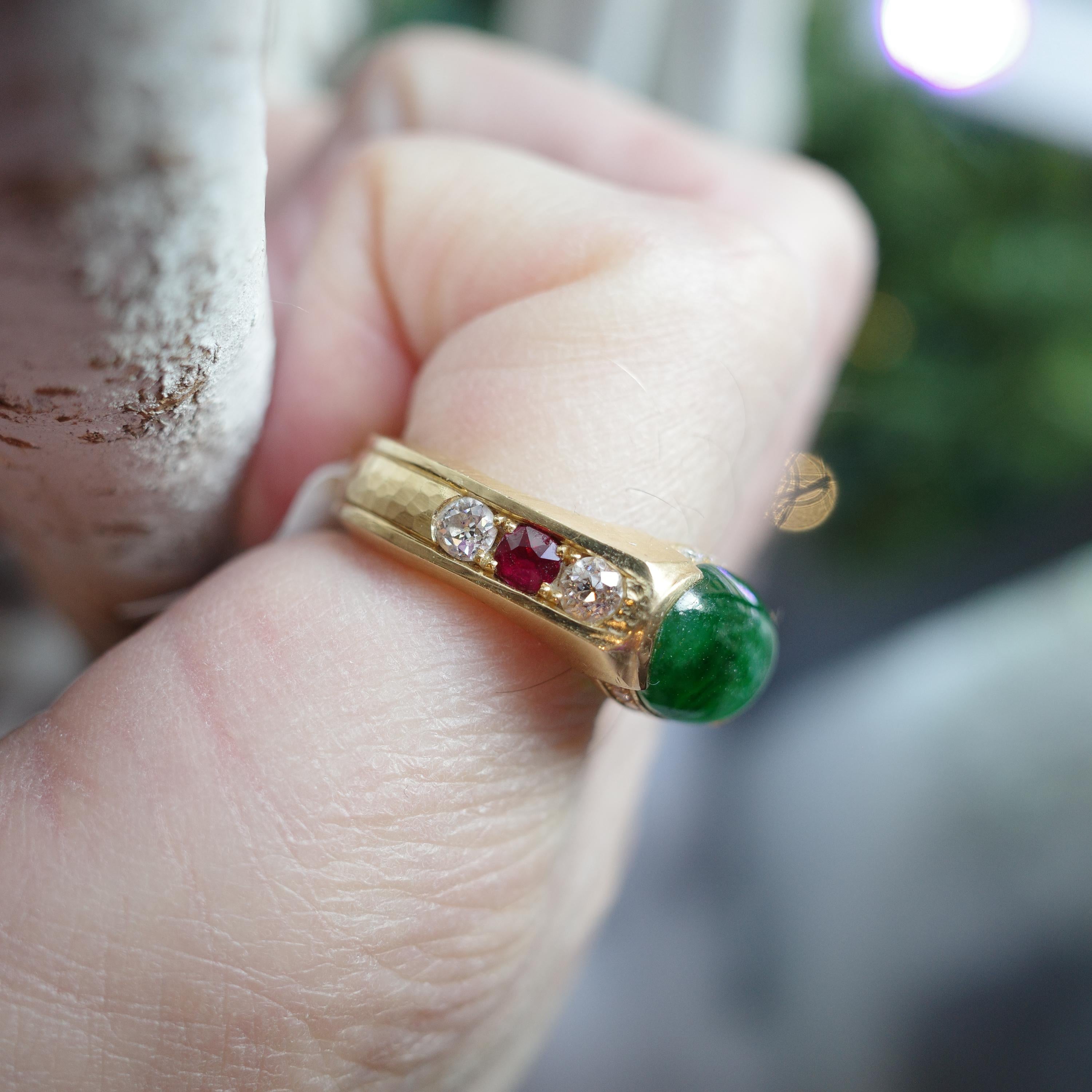 Jadeit Jade-Ring Smaragdgrün, Rubine, Diamanten, 18k, zertifiziert und unbehandelt im Angebot 14