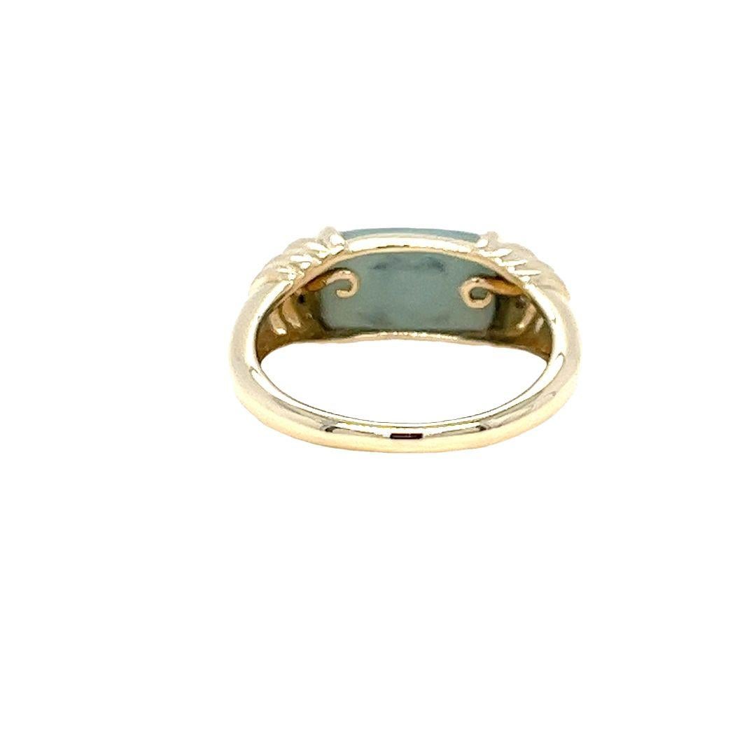 Women's or Men's Jade Cabochon Yellow Gold Ring For Sale