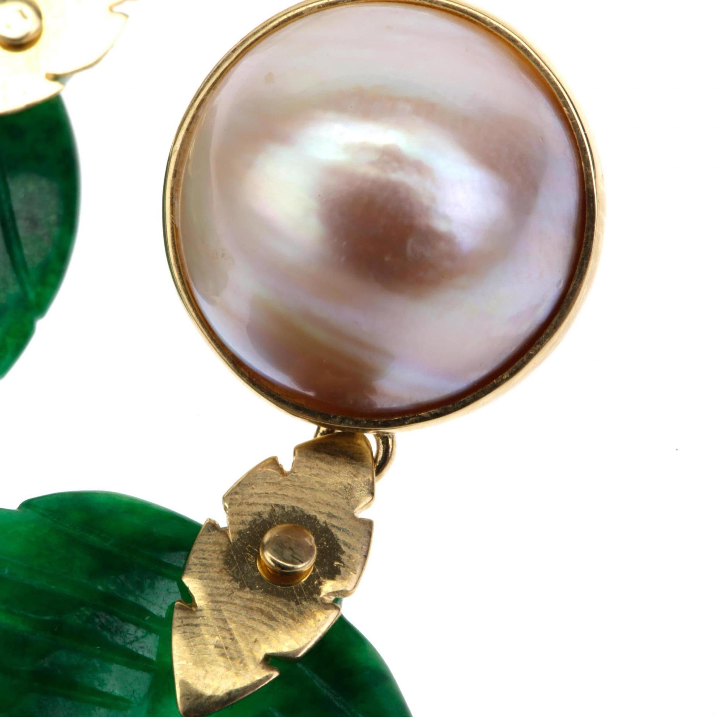 Jade Carved Leaf Gold Mabè Pearl 18 Karat Gold Earring In New Condition For Sale In Milan, IT