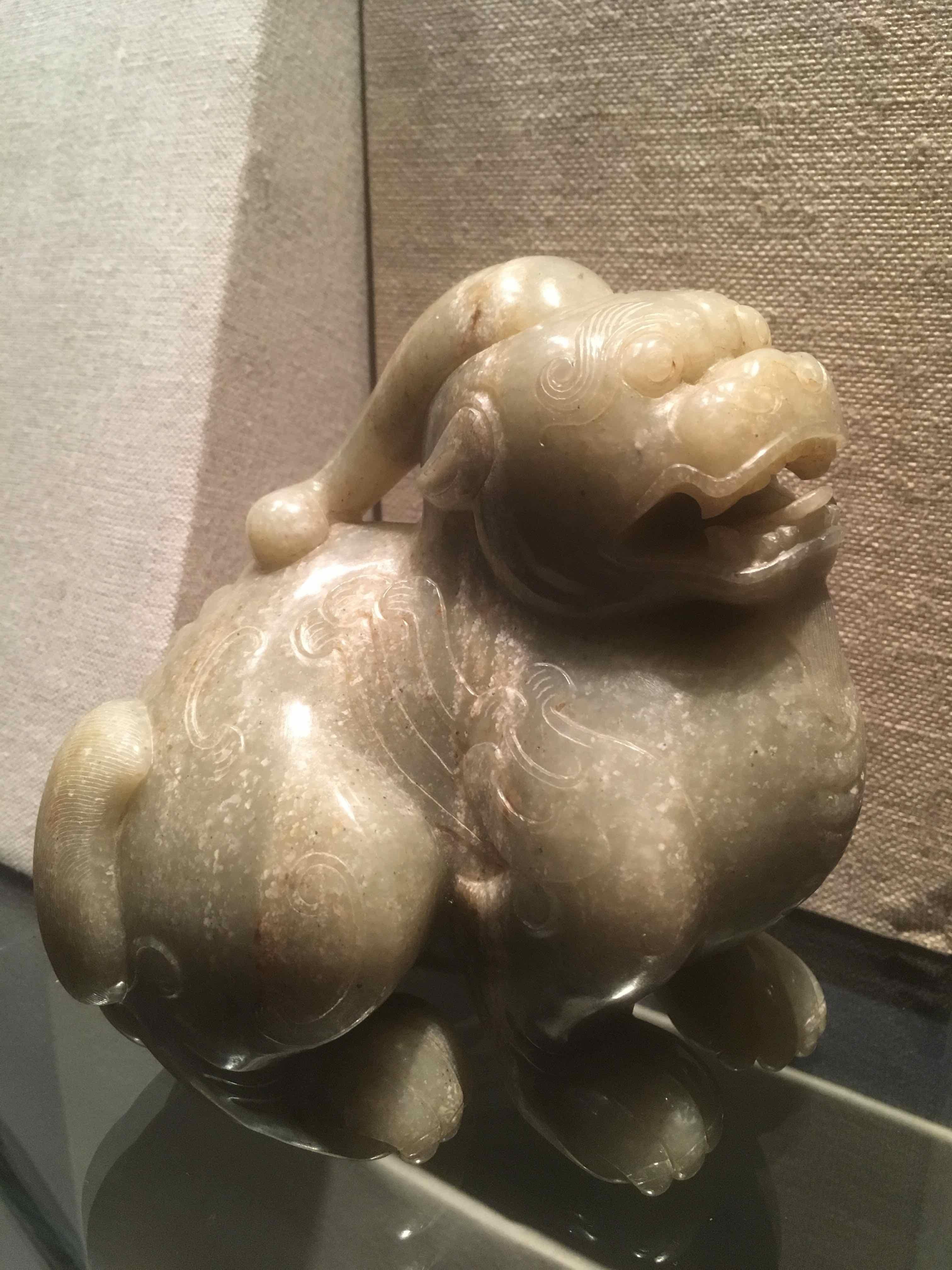 Early 20th Century Jade Carving of Mythological Beast Decor China For Sale