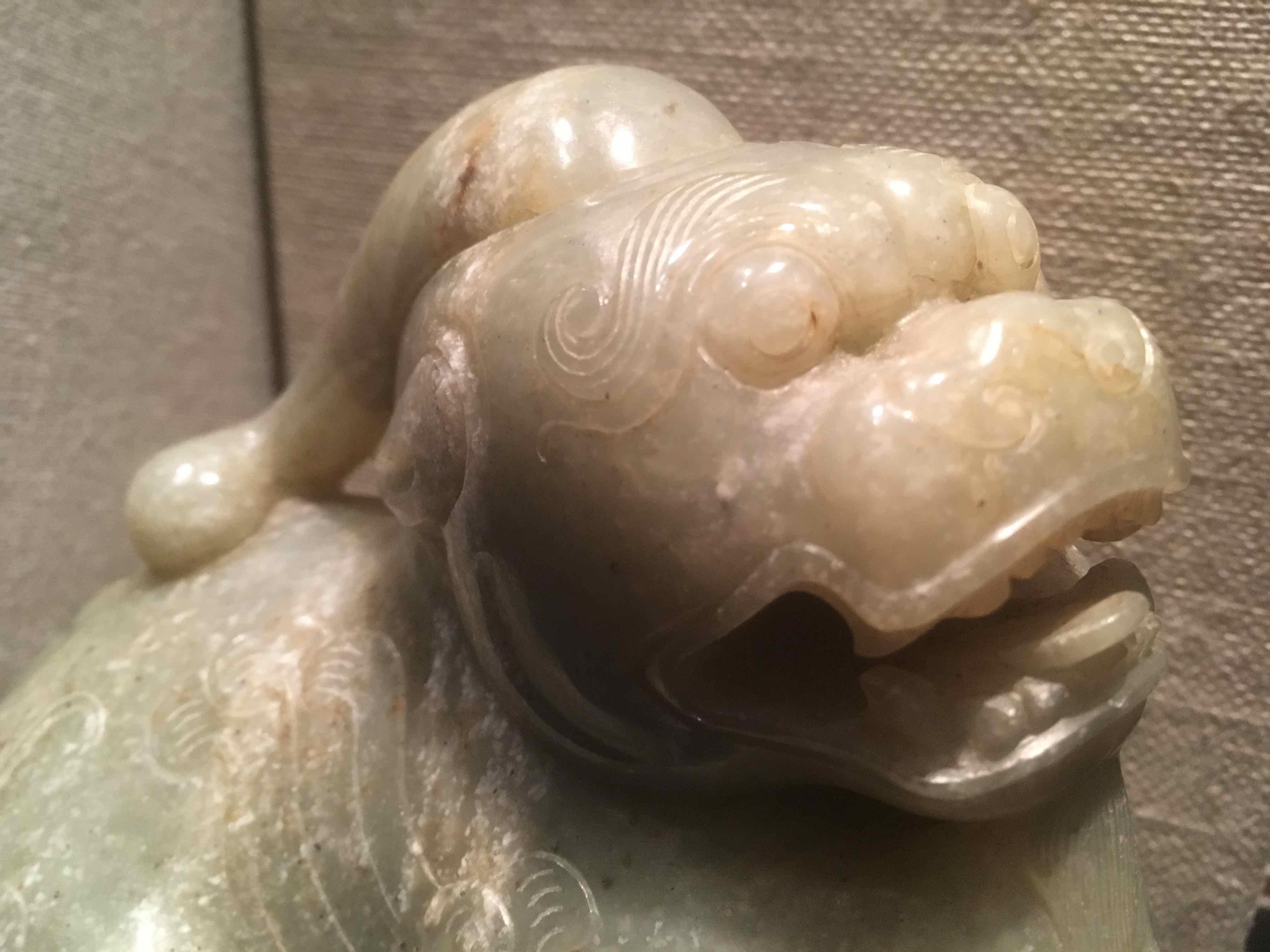Jade Carving of Mythological Beast Decor China For Sale 2