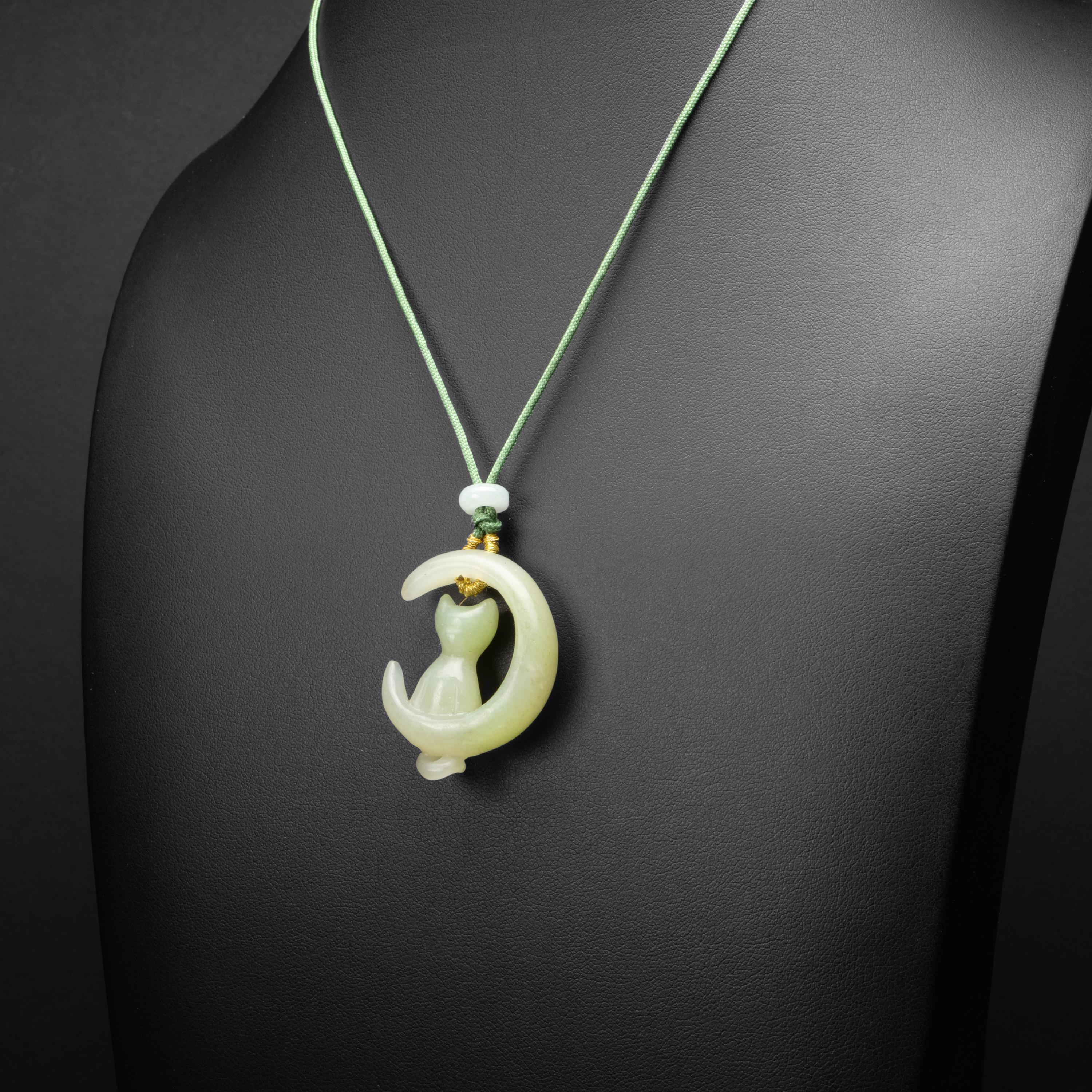 jade cat necklace