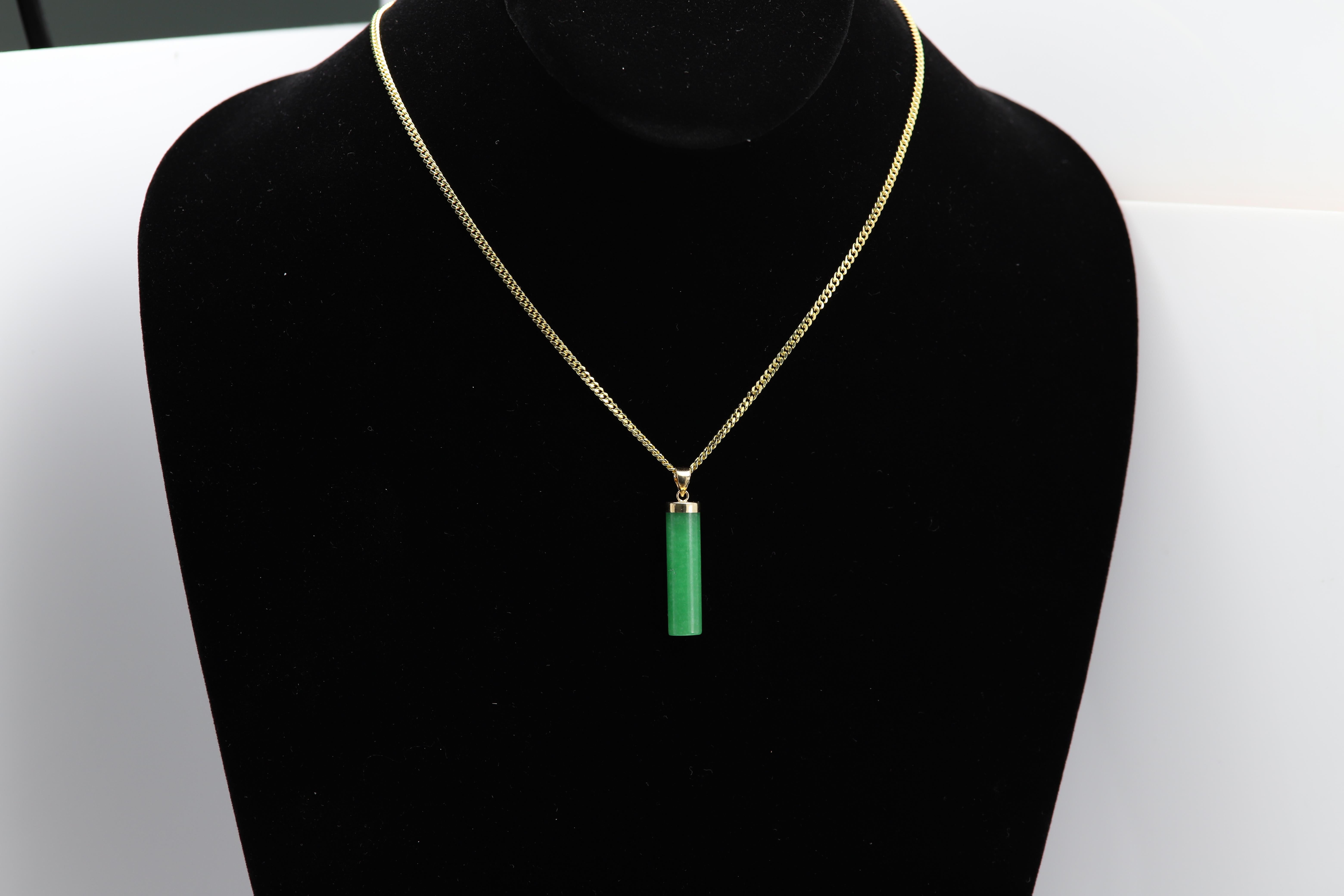 Taille ronde Cylindre cylindrique en or jaune et jade de 1 pouce en or 14 carats en vente