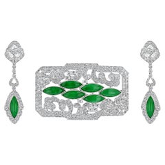 Broche et boucles d'oreilles en jade et diamants