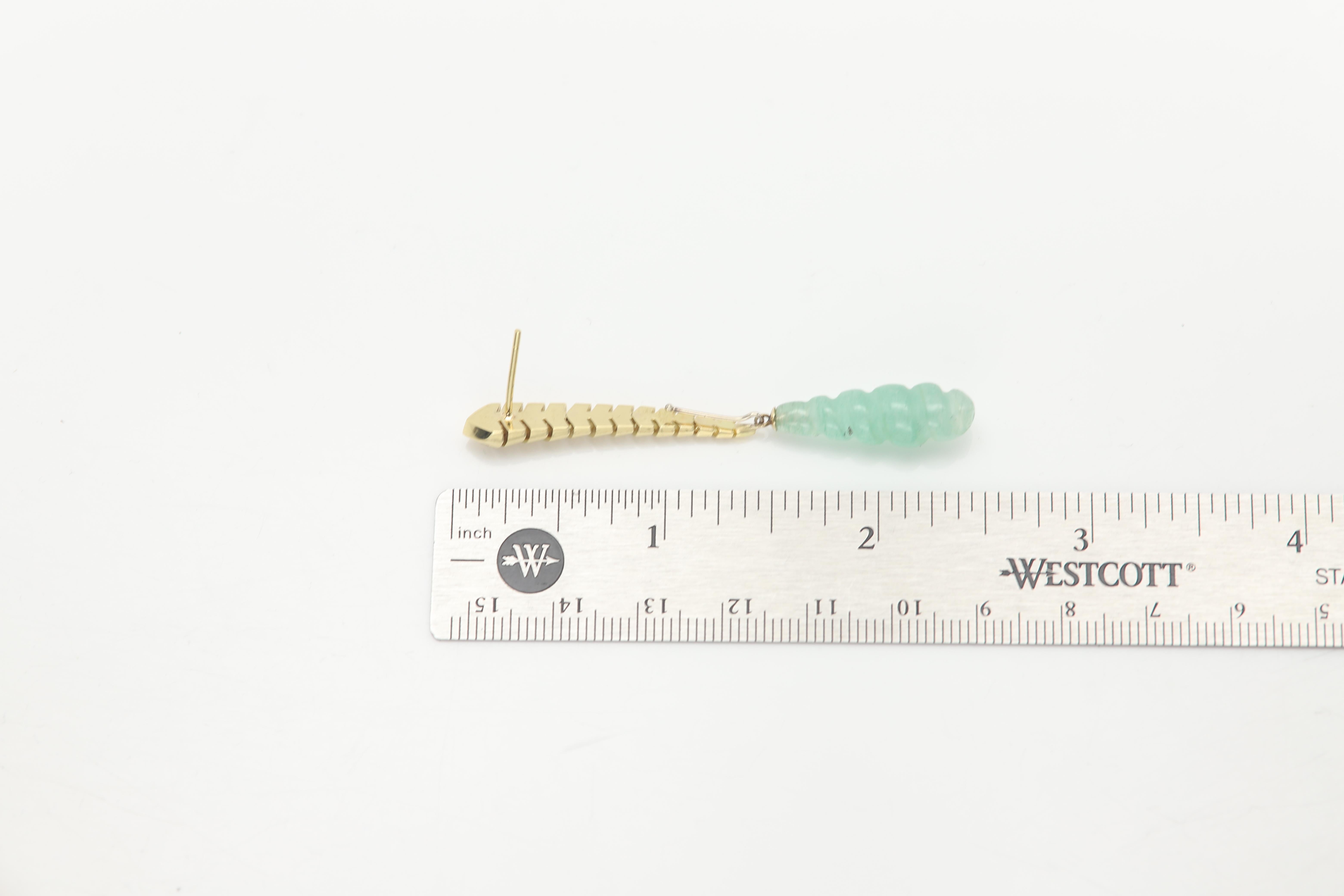Boucles d'oreilles Jade diamant 18 Karat 2.5' Long Dangle Earring Jade naturel sculpté en vente 5