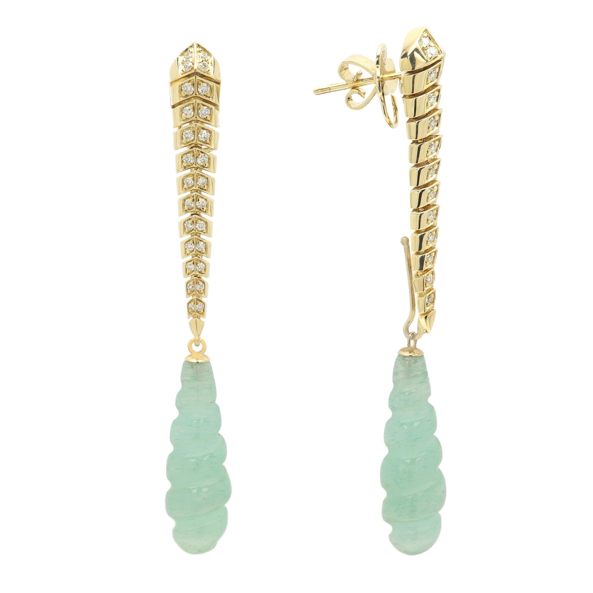 Boucles d'oreilles Jade diamant 18 Karat 2.5' Long Dangle Earring Jade naturel sculpté en vente 1