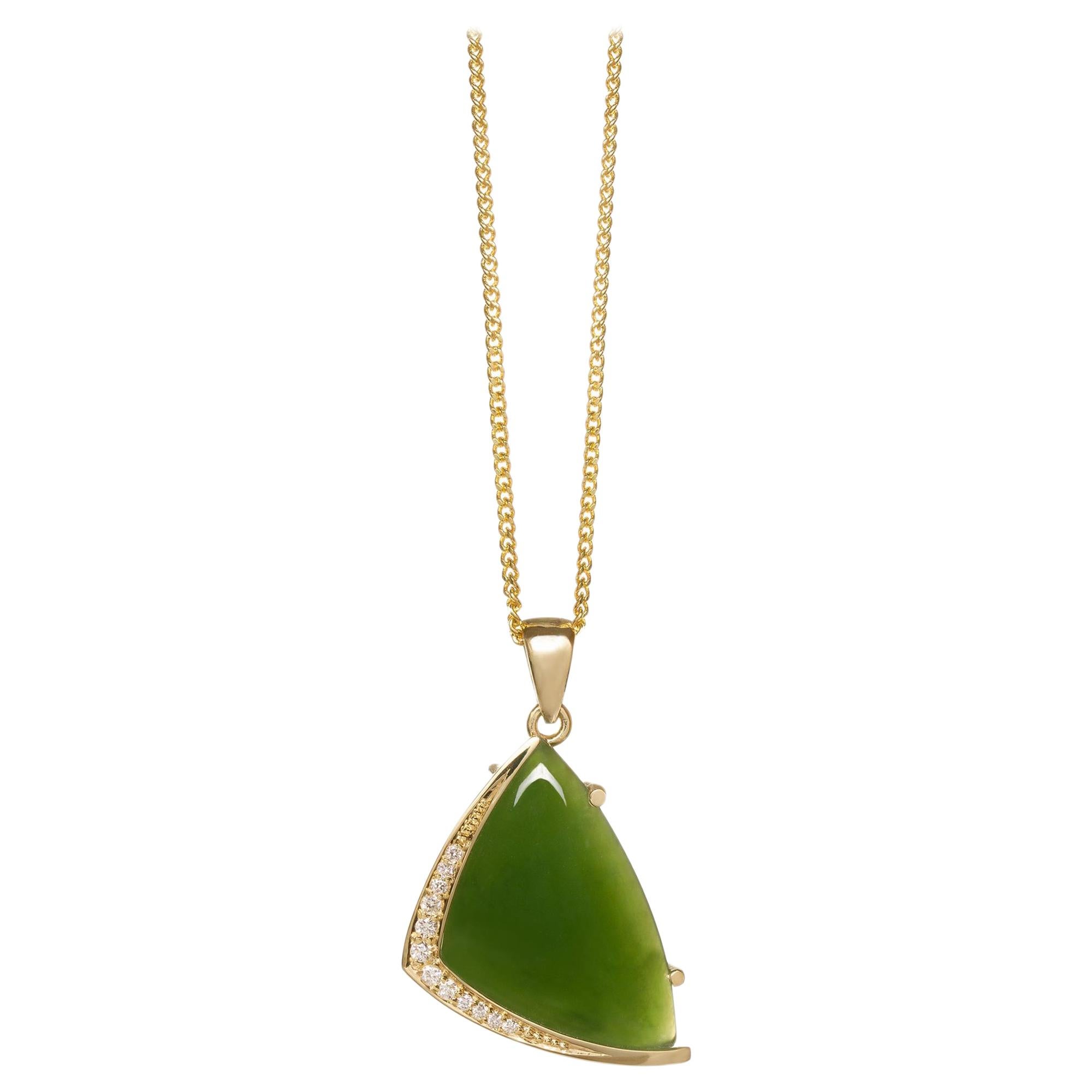Jade Diamond Necklace 18 Karat Yellow Gold ' New Zealand Jade ' For Sale