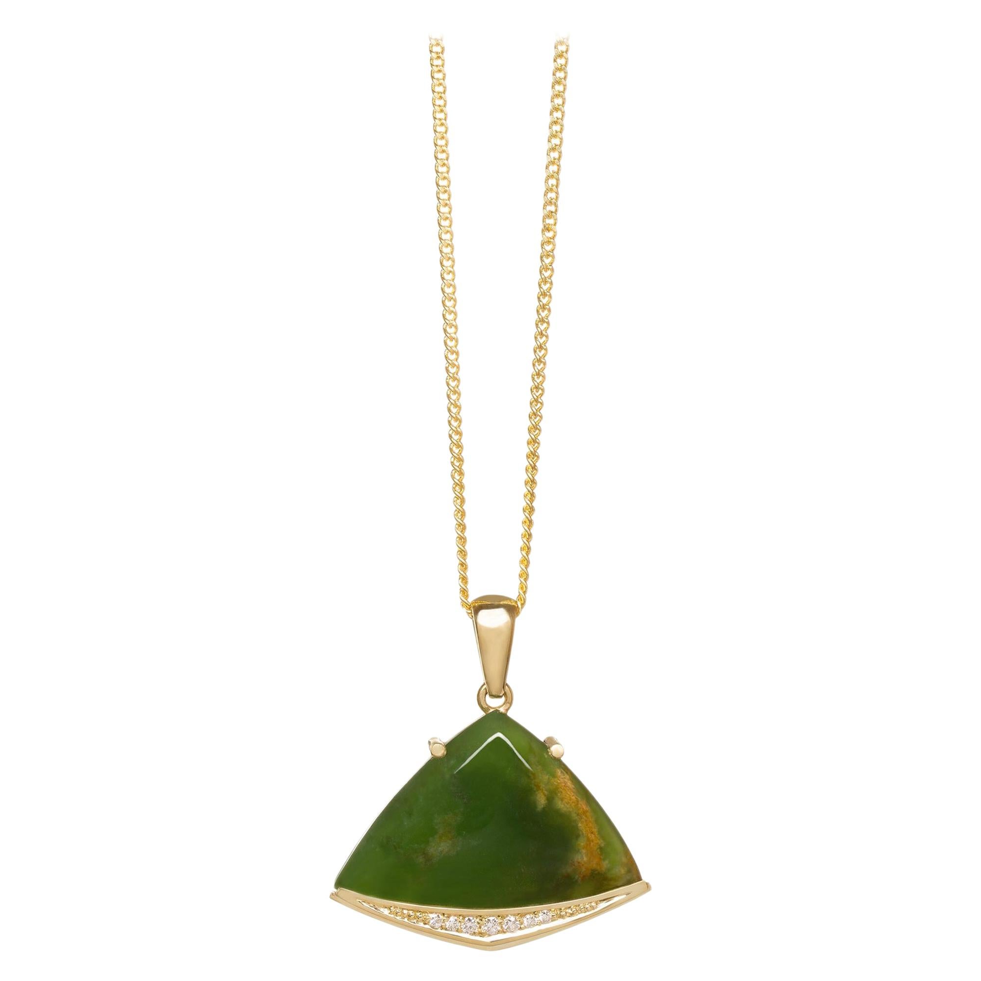 Jade Diamond Necklace 18 Karat Yellow Gold 'New Zealand Jade' For Sale