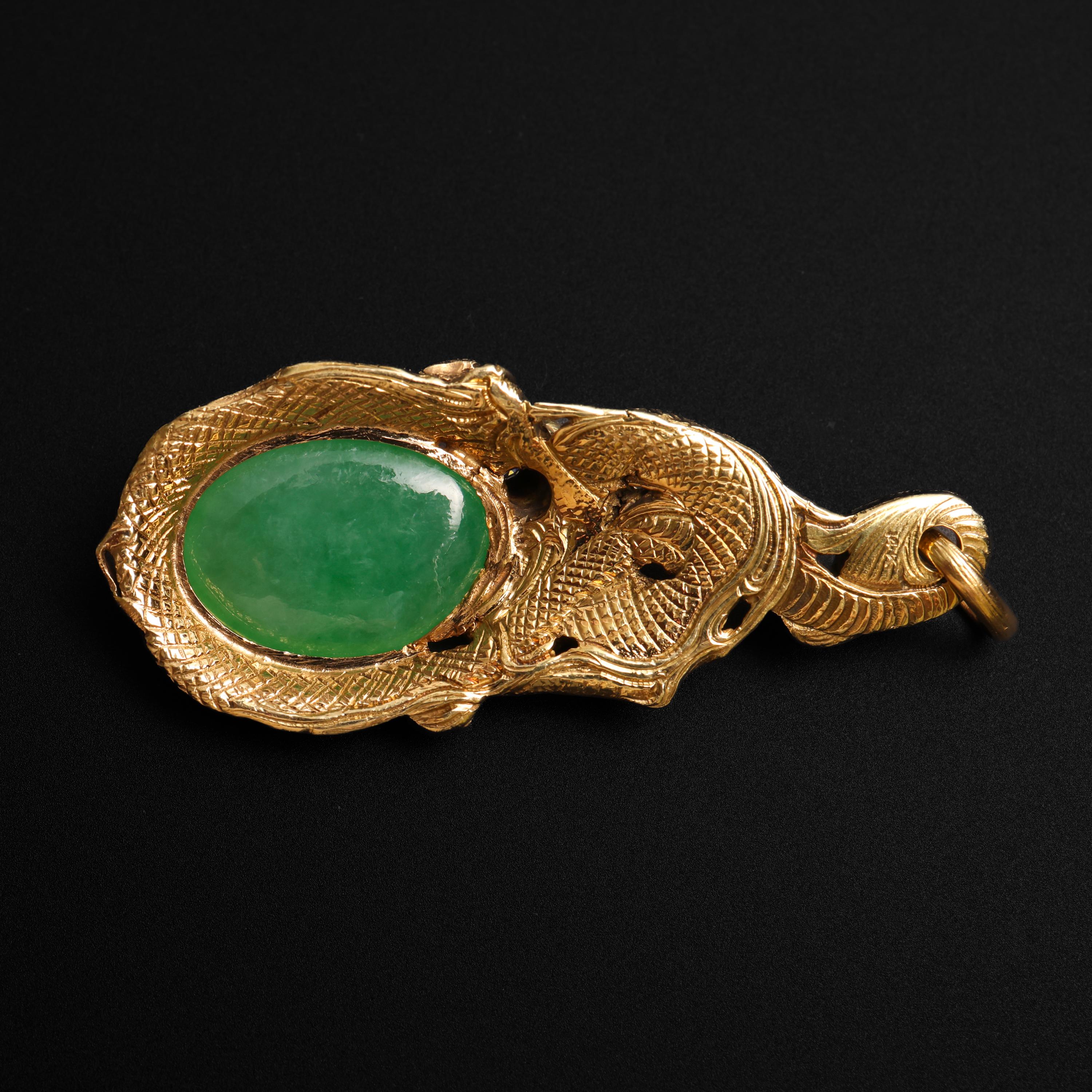 Jade & Diamant-Anhänger mit Drachenmotiv, zertifiziert und unbehandelt (Art nouveau)