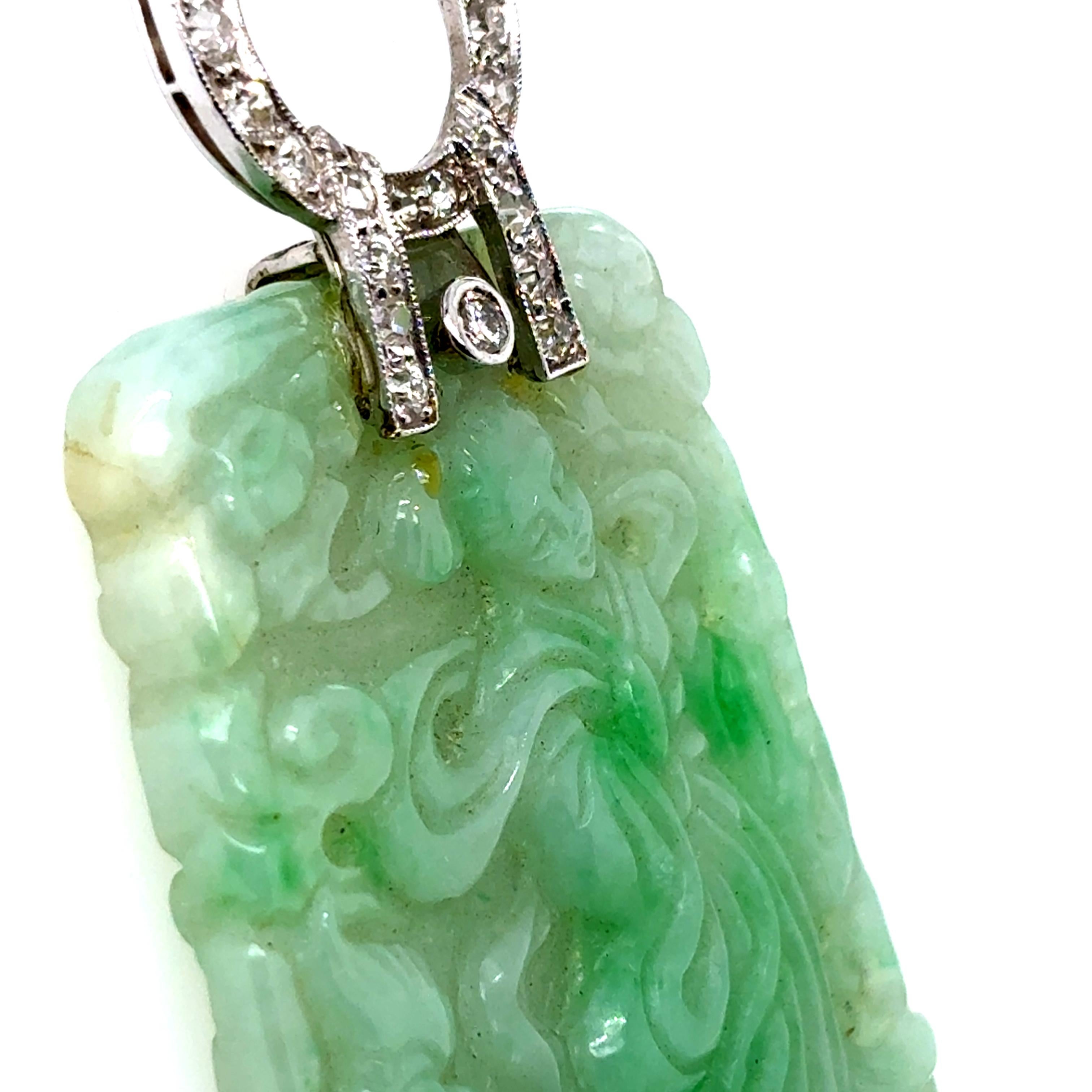 Contemporaneo Ciondolo di giada con diamante in vendita