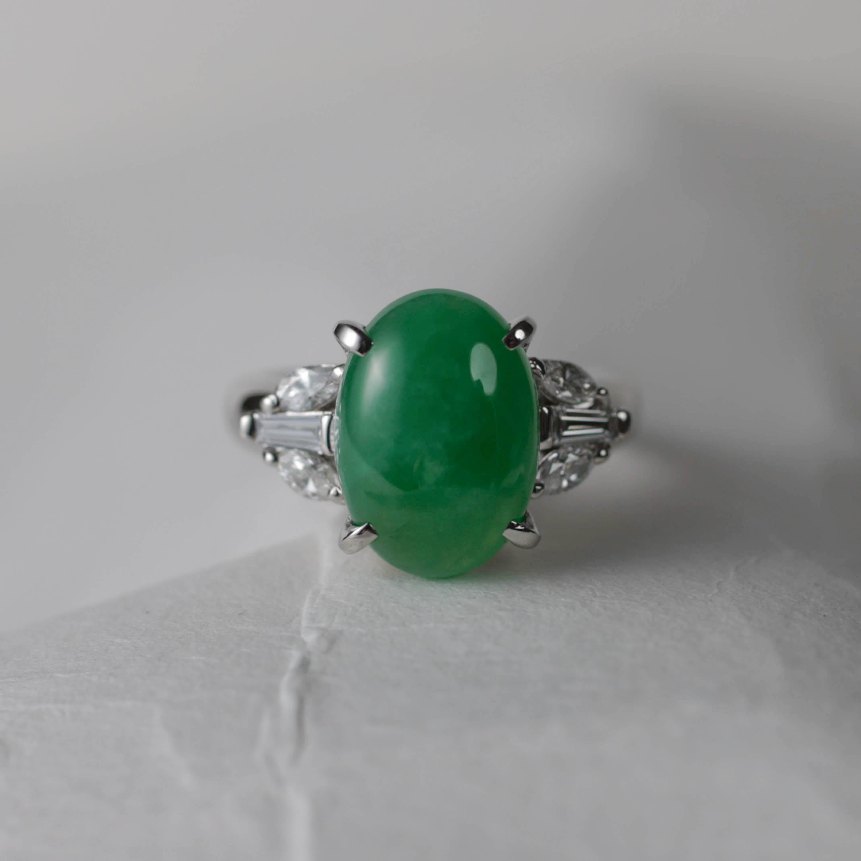 Jade & Diamond Ring Apple Green in Platinum Certified Untreated For Sale 4