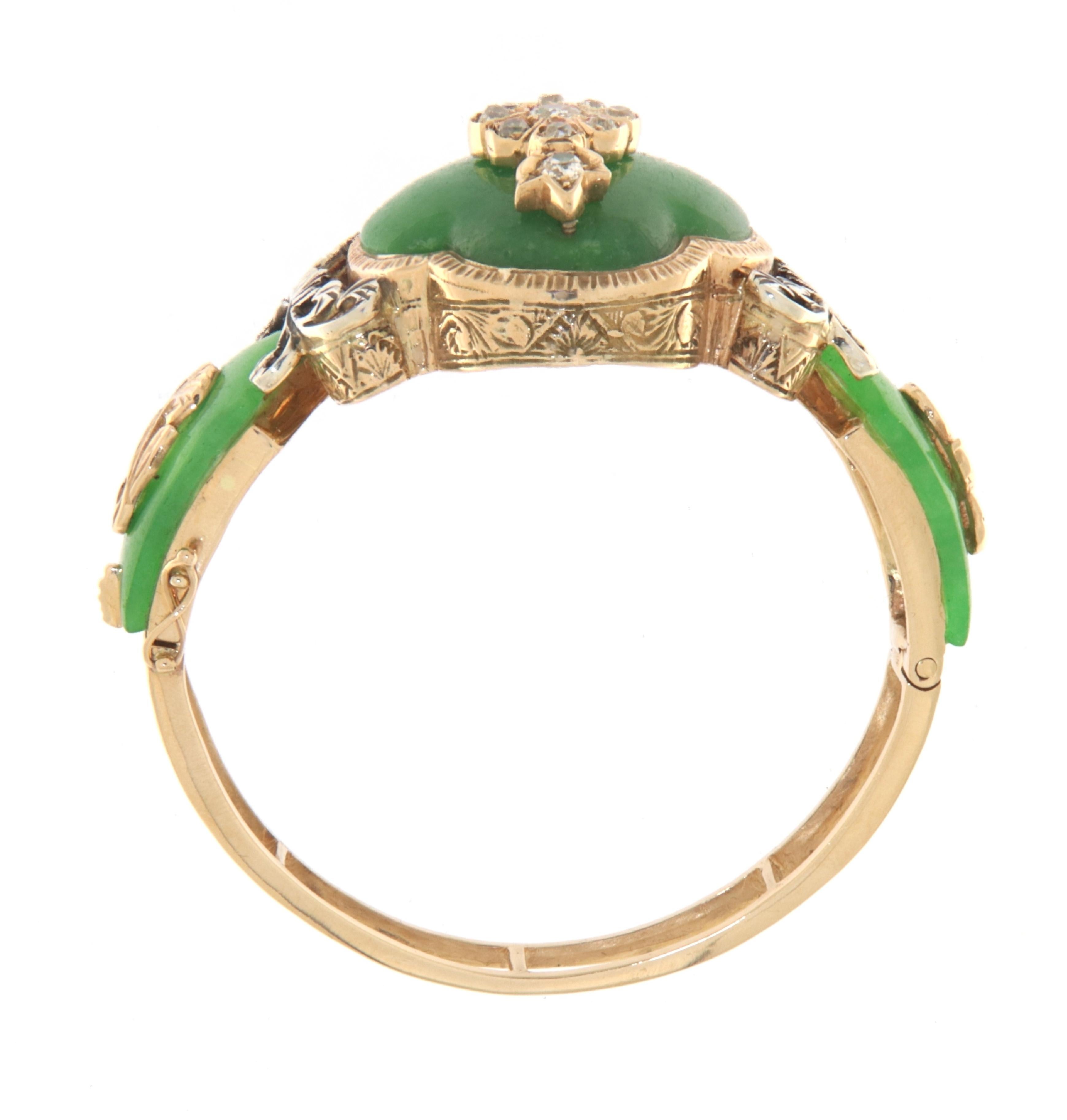 Rose Cut Jade Diamonds 14 Karat Yellow Gold Clamper Bracelet For Sale