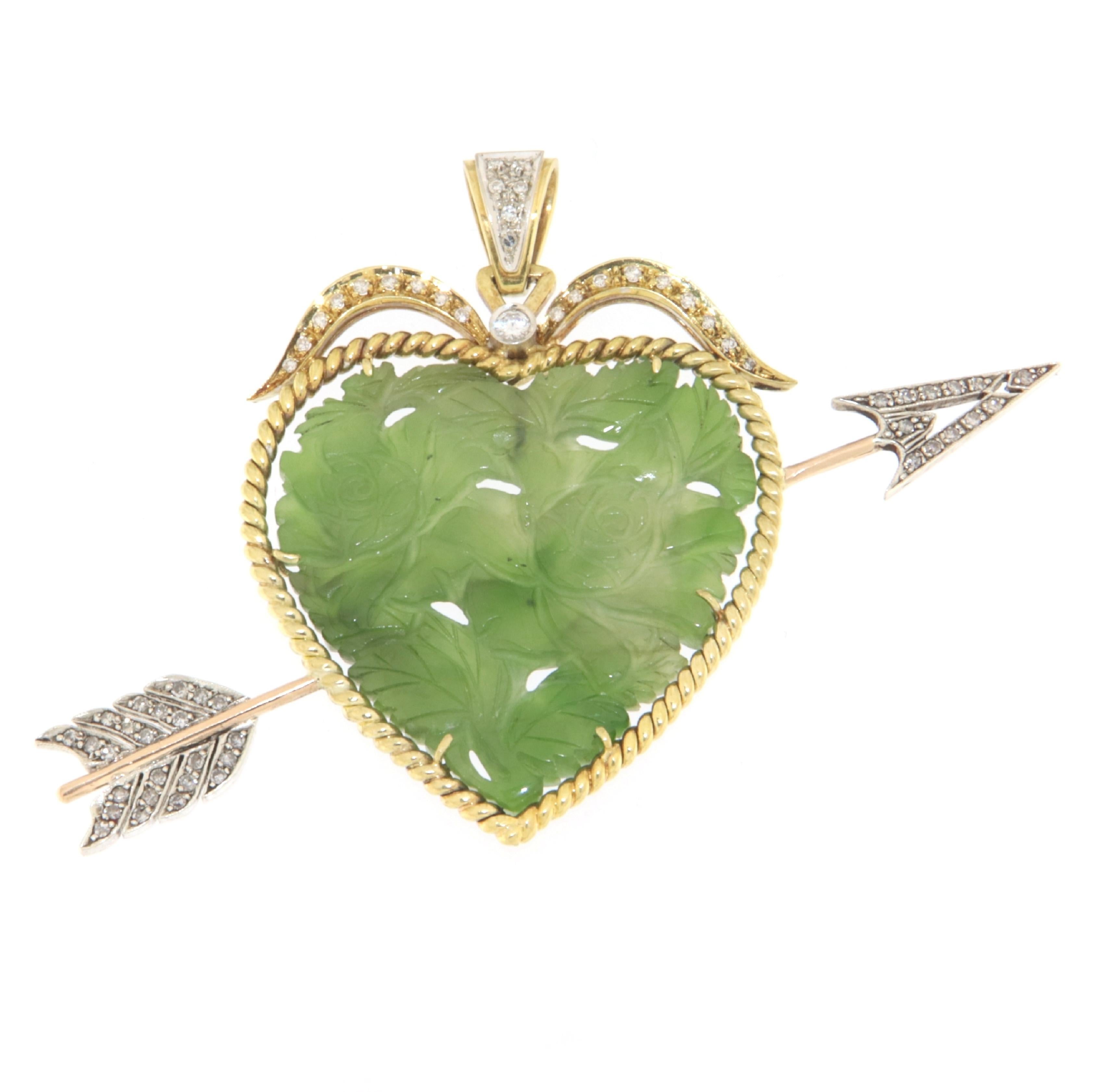 Women's Jade Diamonds 18 Karat Yellow Gold Pendant Necklace For Sale