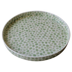 Plato mediano de porcelana Jade Dots