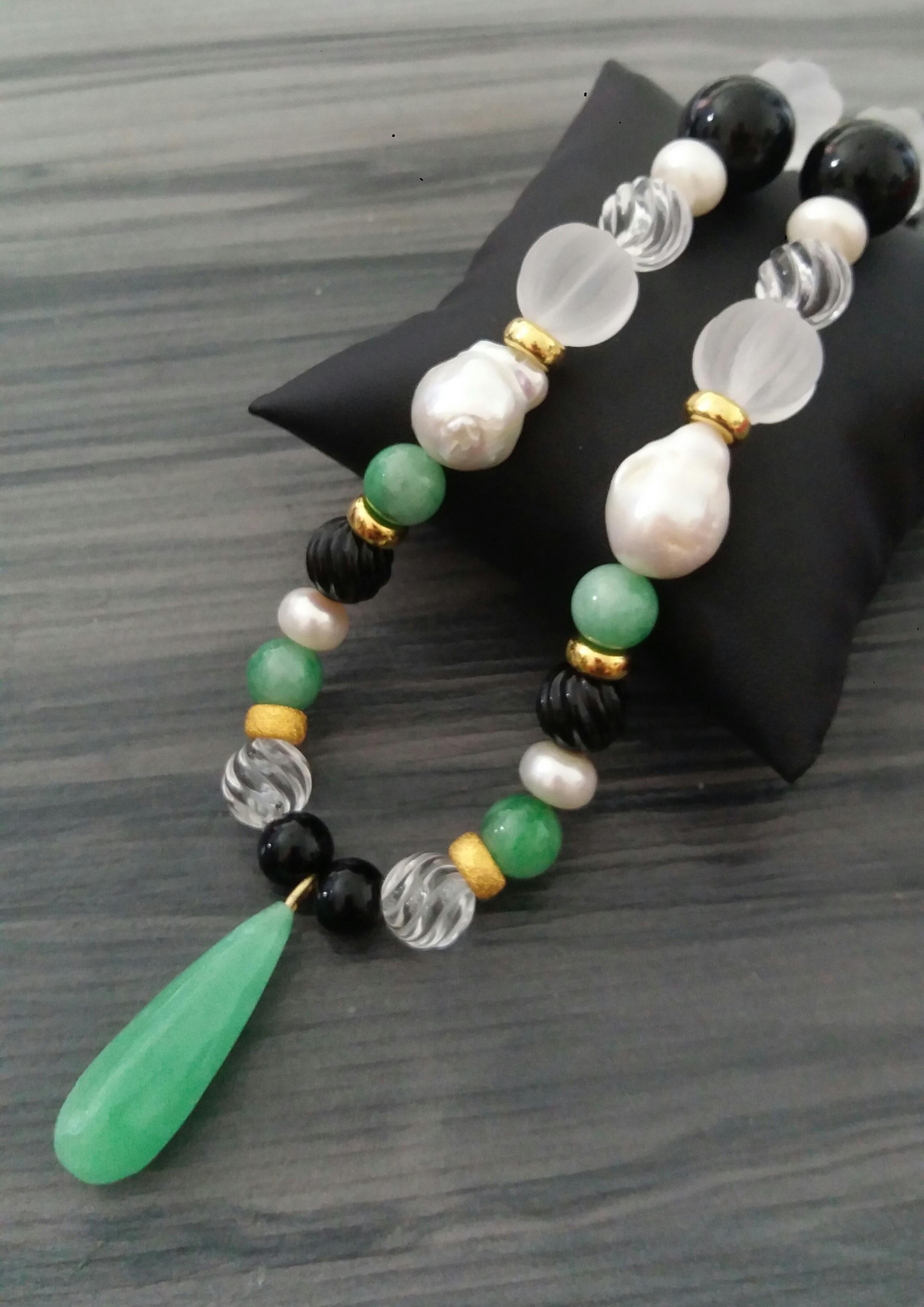 Jade Drop Pendant Baroque Pearls Rock Crystal Black Onyx Yellow Gold Necklaces For Sale 5