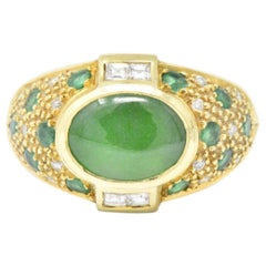 Jade Emerald 0.30 Carat Diamond and 18 Karat Gold Ring, circa 1970s