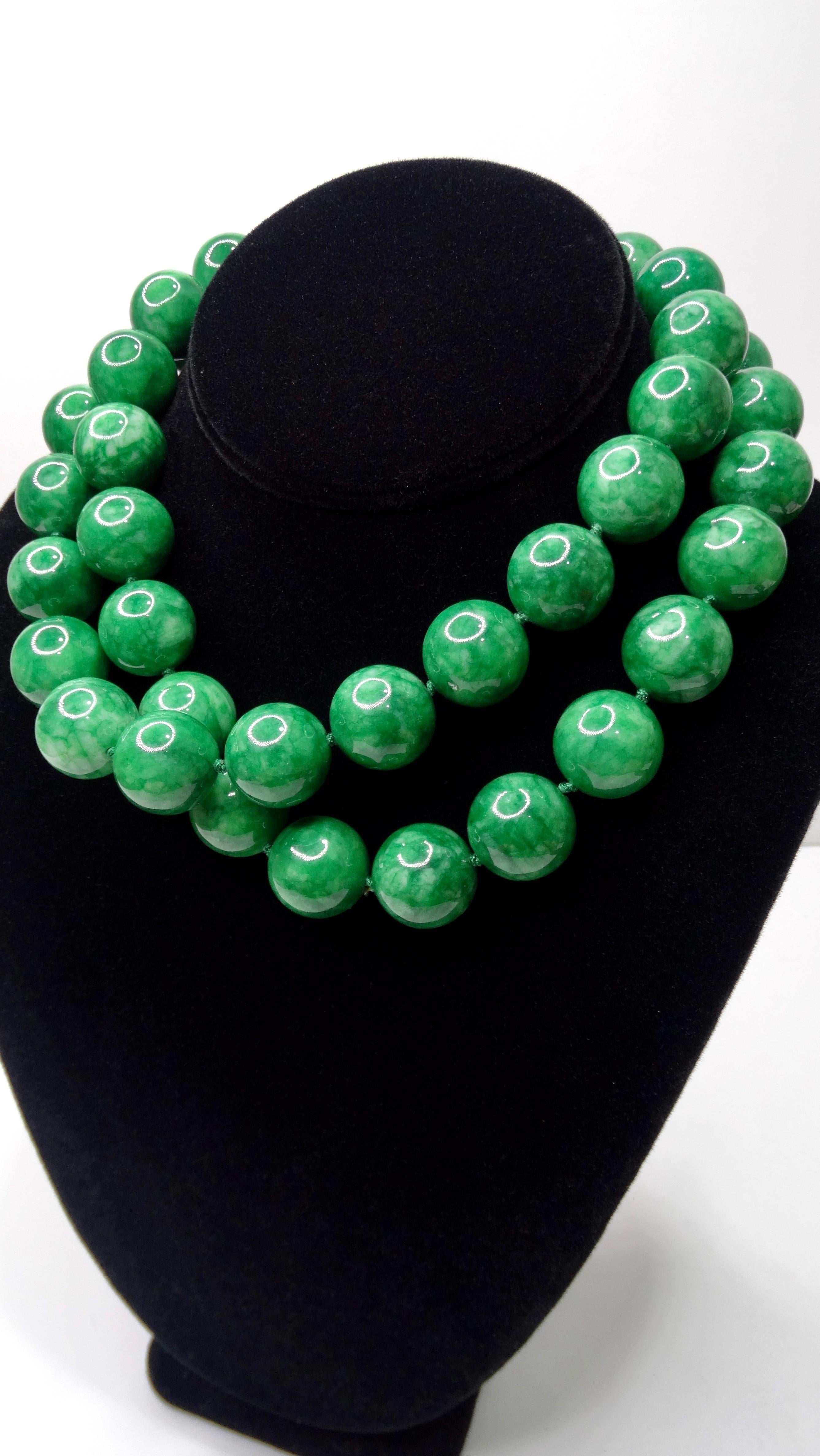 Round Cut Jade Necklace  For Sale