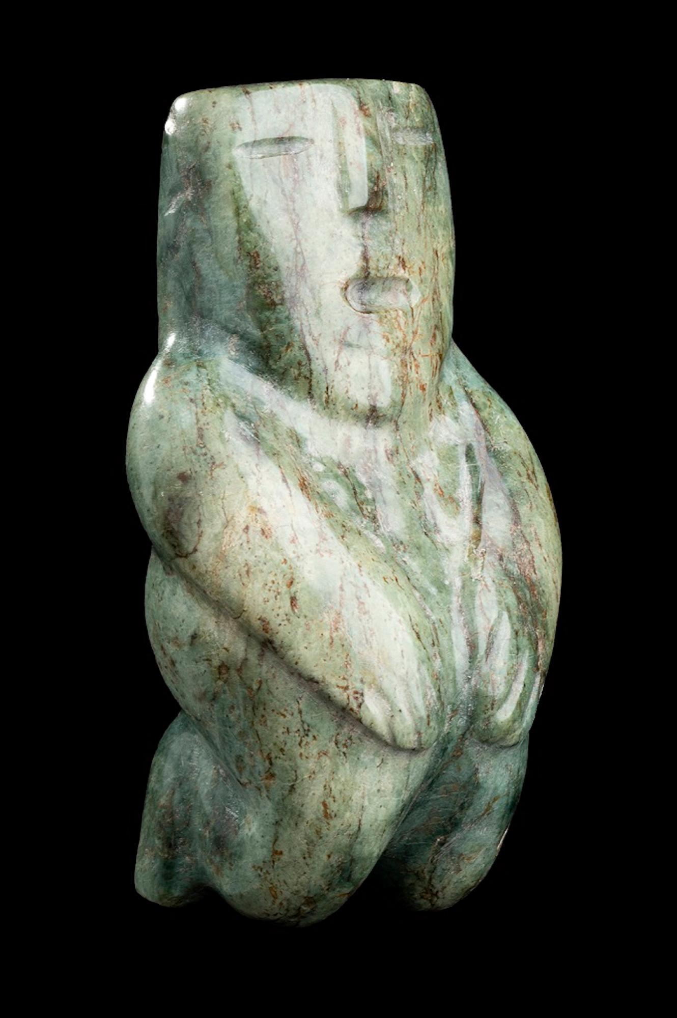 Jade figure is an original Olmecs-style piece.

Jade.

Good conditions.

Provenance: Private collection, Italy. 

Very interesting and ancientì small Jade sculpture realized in Olmecs Style. The 