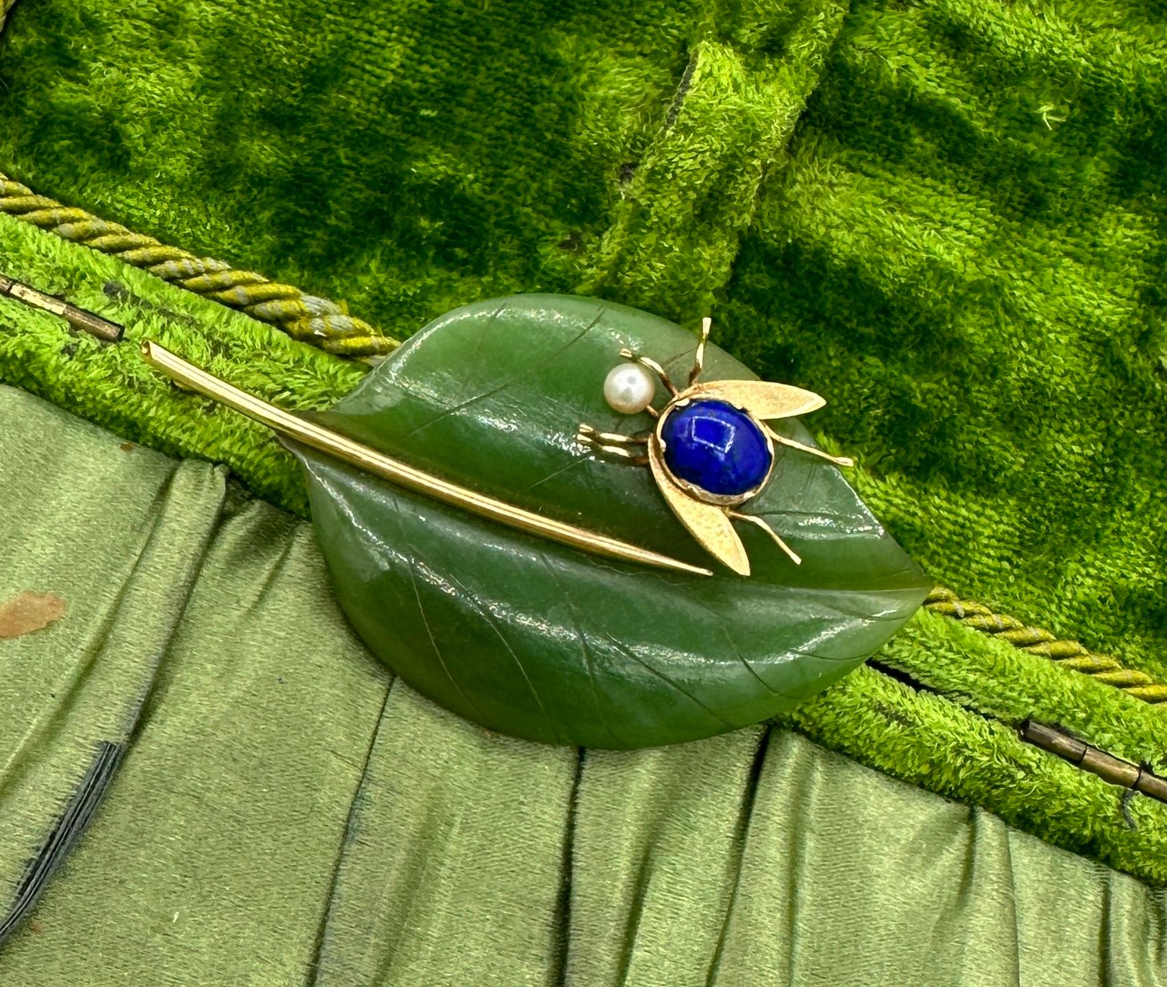 Cabochon Jade Fly Insect Leaf Brooch Pin Lapis Lazuli Pearl 14 Karat Gold Antique Retro For Sale