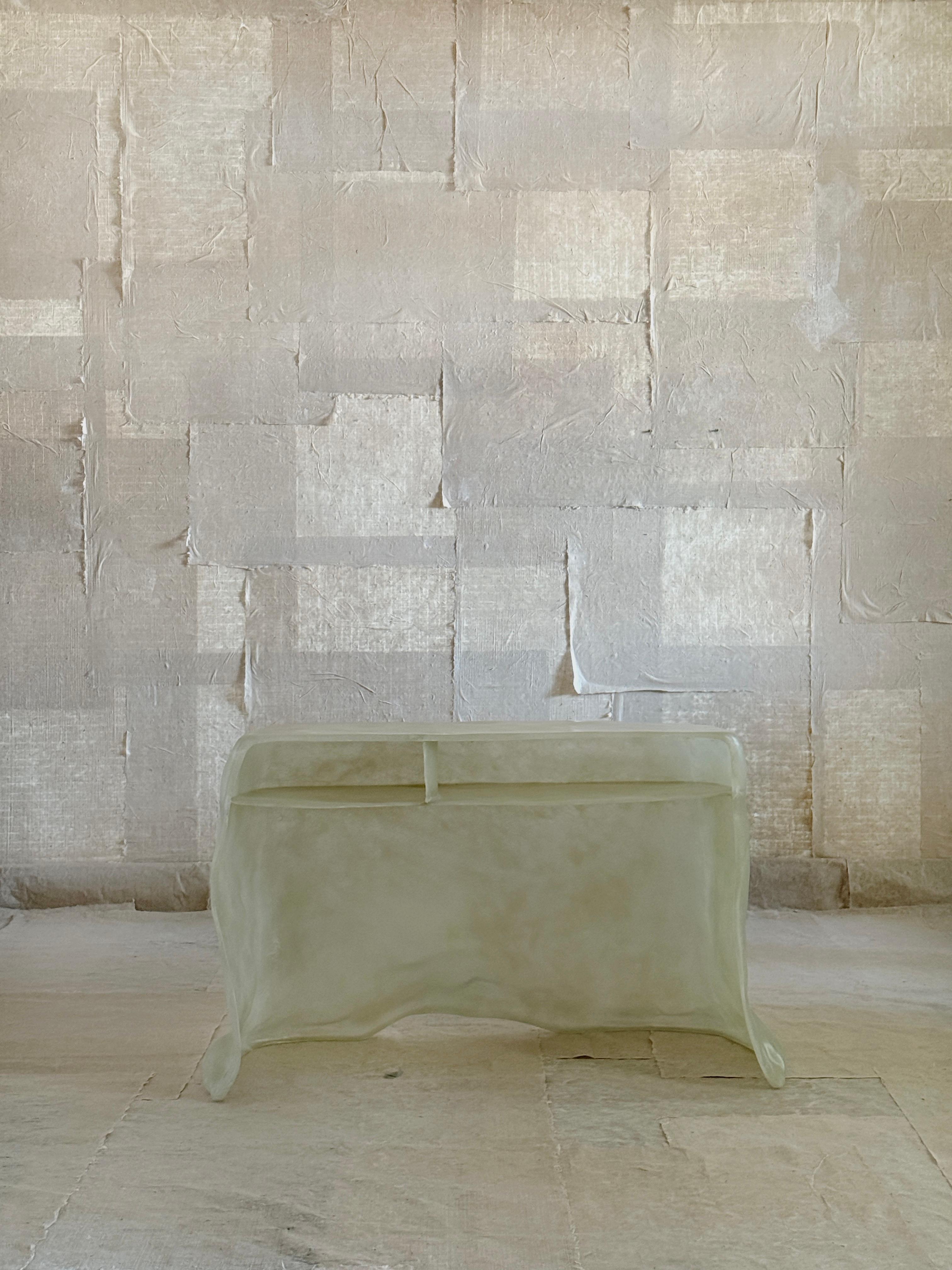 Scrivania in fibra di vetro Jade Formless di kar In condizioni Nuovo in vendita a Geneve, CH