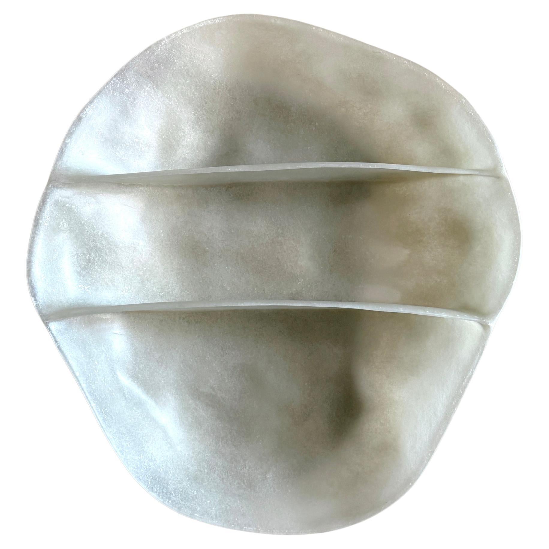 Scaffale da parete in fibra di vetro Jade Formless di kar